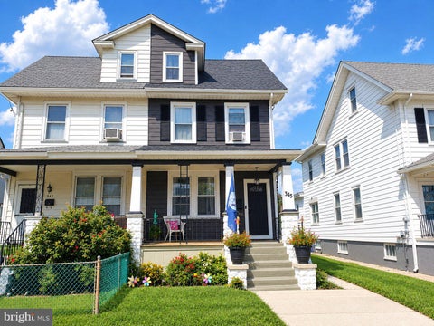 Townhouse For Sale - 345 Elm Avenue<br/> BURLINGTON, NJ 08016