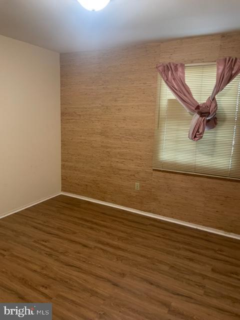 RUNNING BROOK - Residential