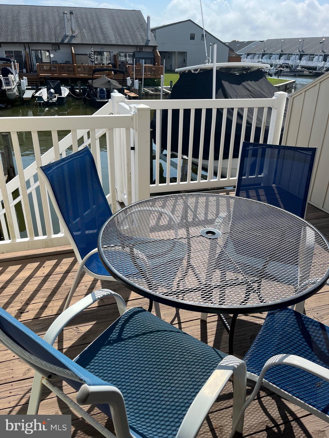 CAINE HARBOR MILE - Residential