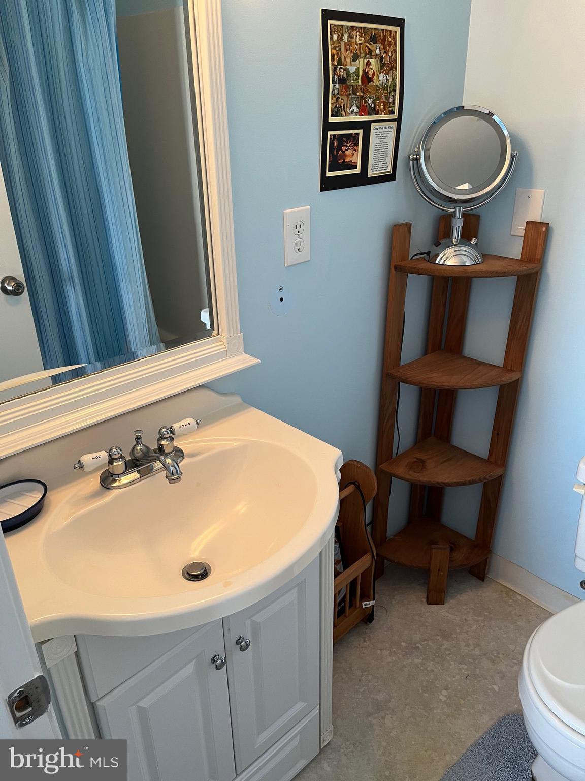 CAINE HARBOR MILE - Residential