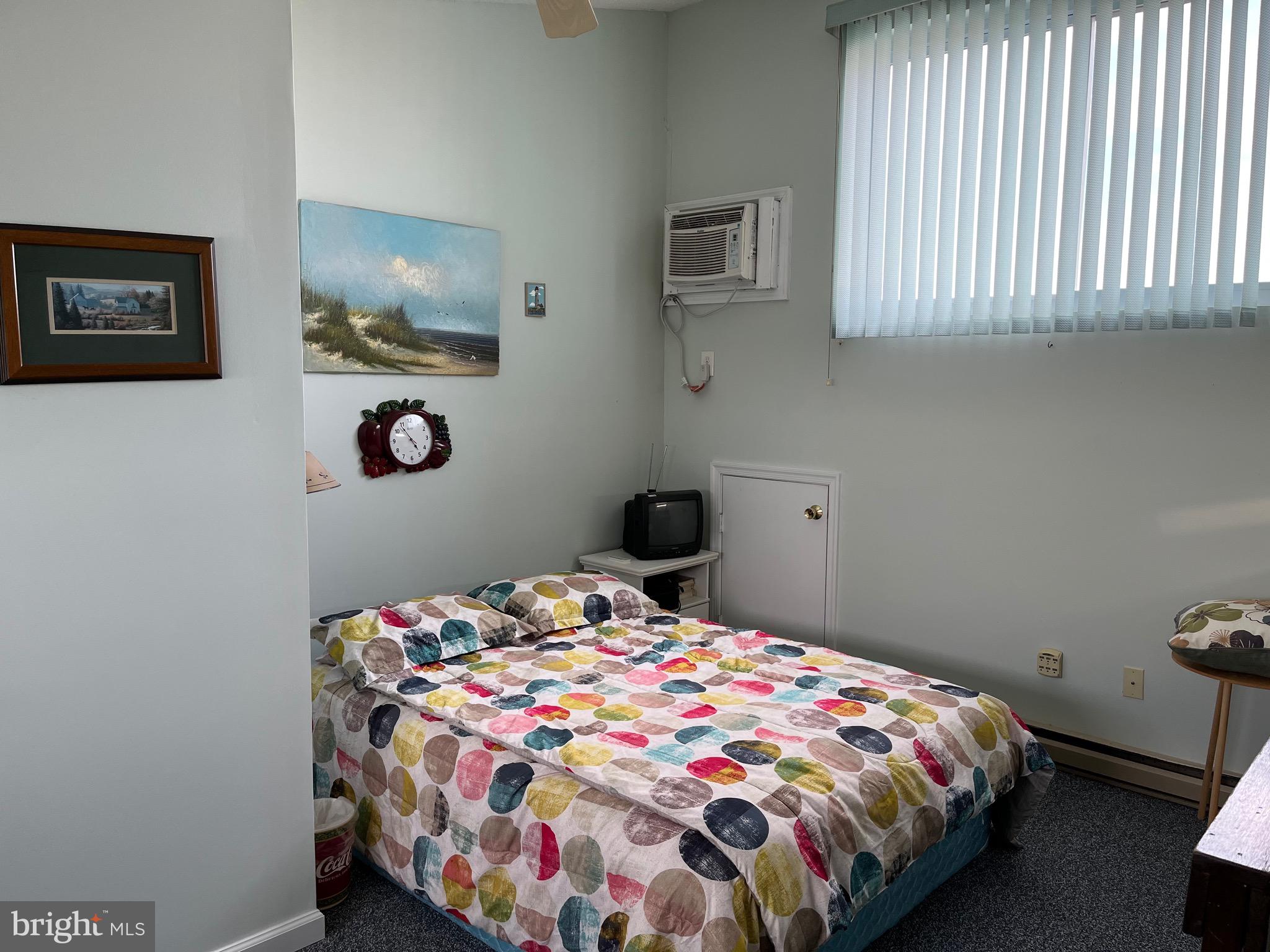 CAINE HARBOR MILE - Residential