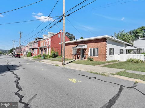 Photo of 343 Poplar Street, COLUMBIA, PA 17512 (MLS # PALA2075646)