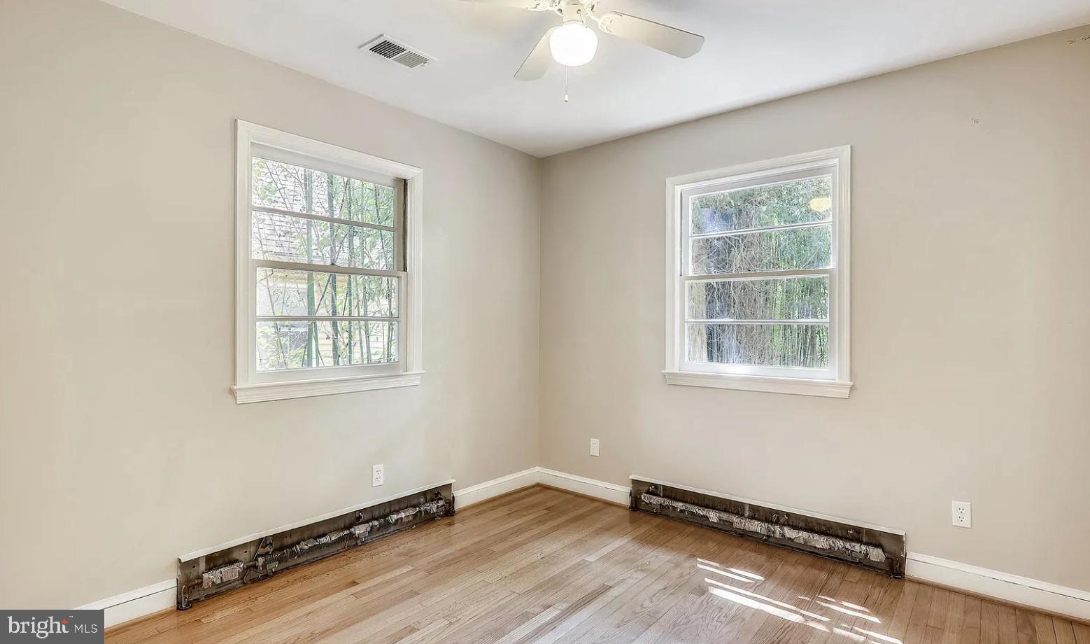 COLLEGE PARK - Residential Lease