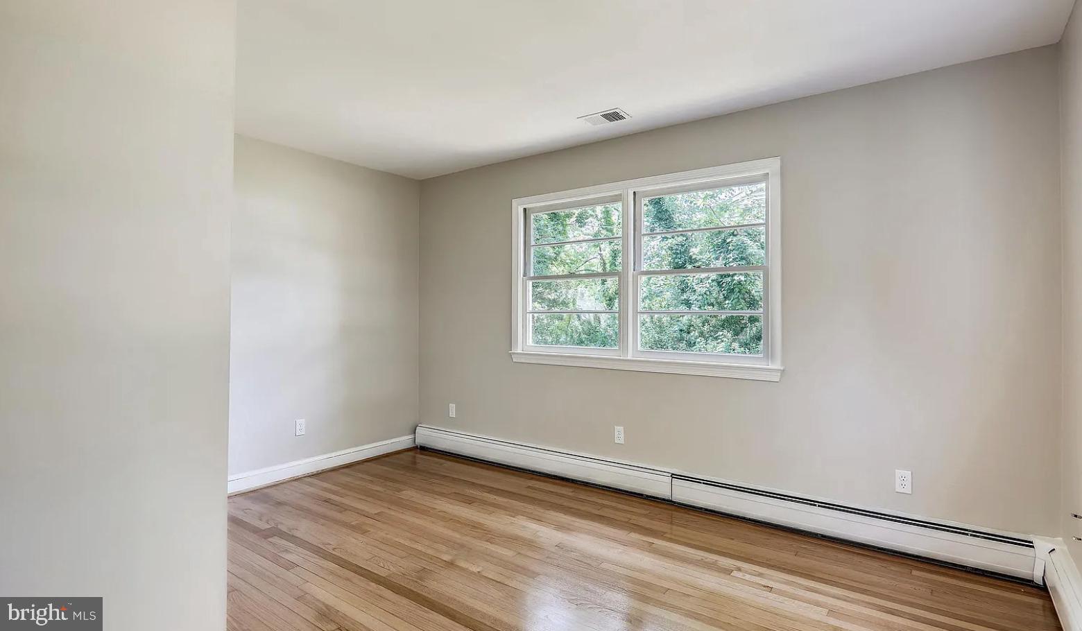 COLLEGE PARK - Residential Lease