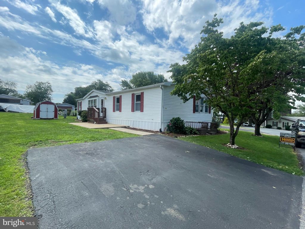 Photo of 43 CHRISTY LN, LITITZ, PA 17543 (MLS # PALA2037864)