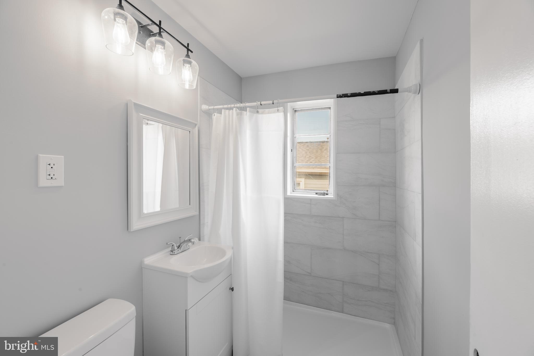 ADDISON HEIGHTS - Residential Lease