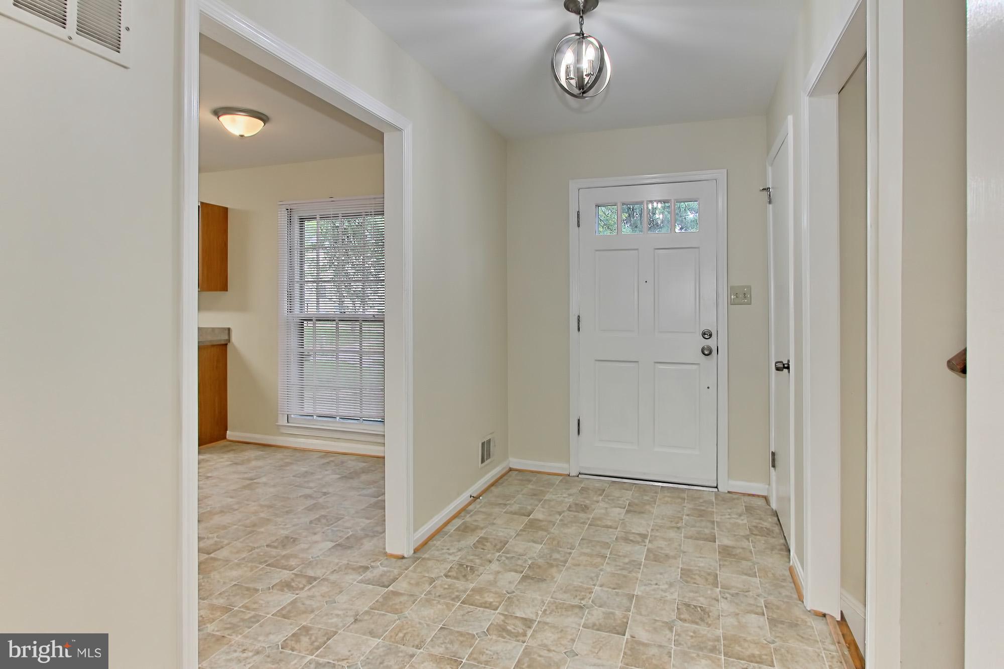 STONEYBROOKE - Residential