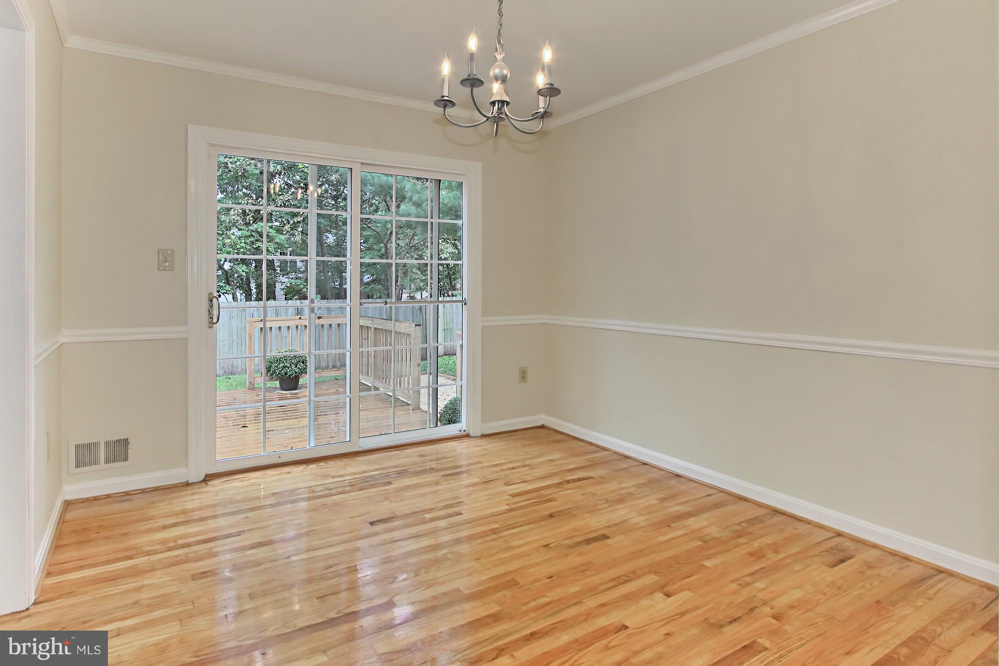 STONEYBROOKE - Residential