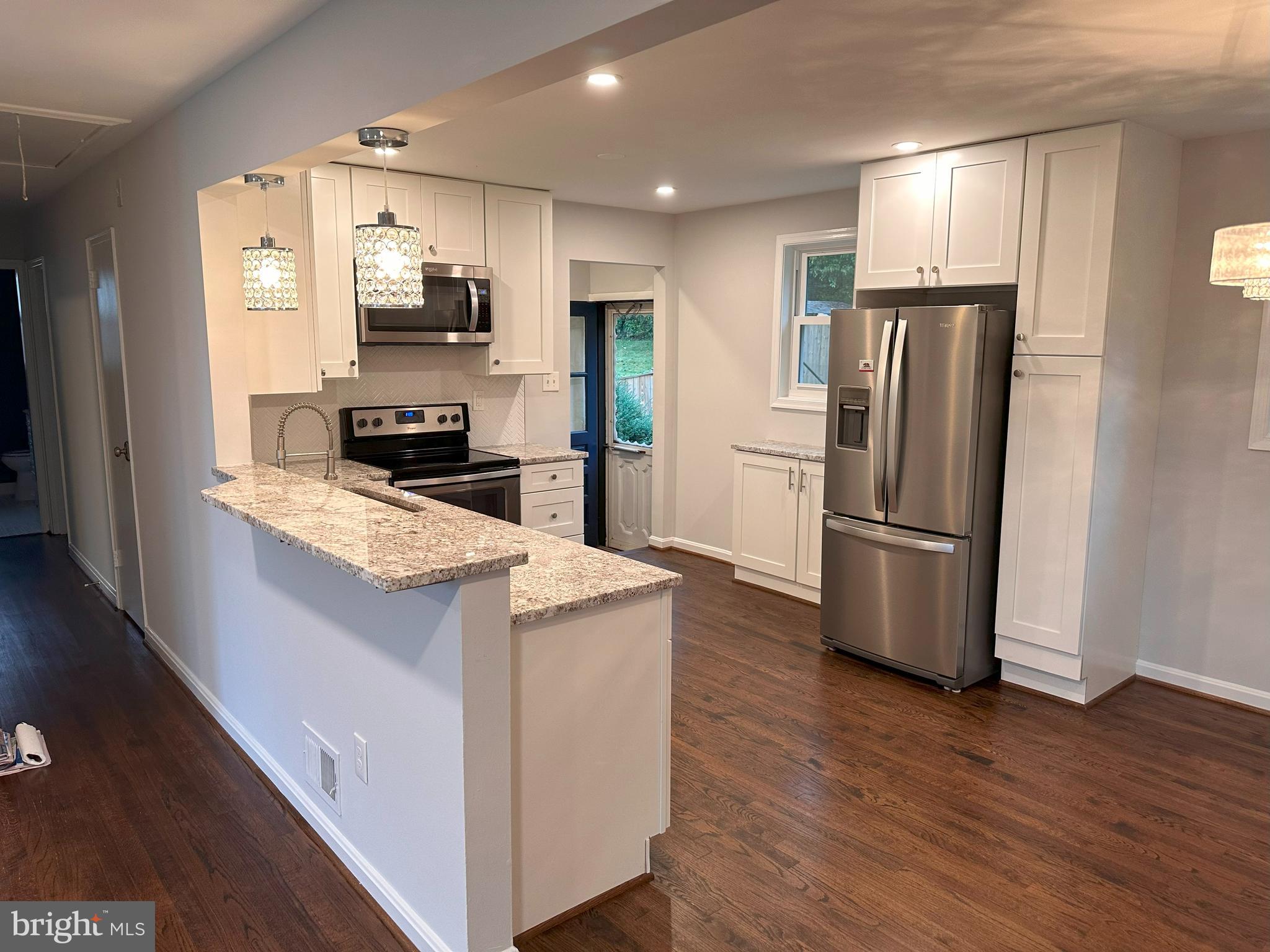 11908 ROCKING HORSE ROAD