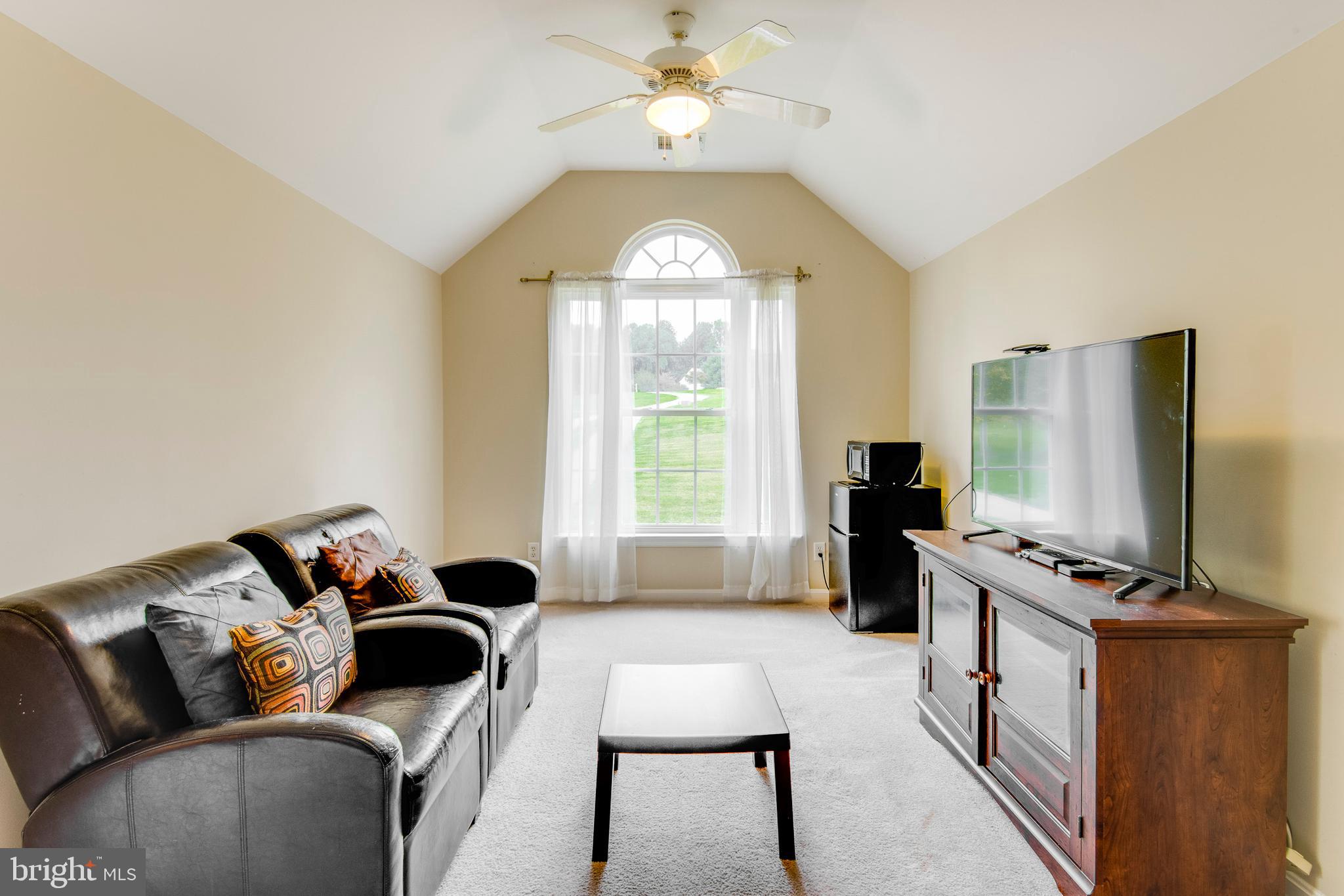 WILLOW CREEK - Residential