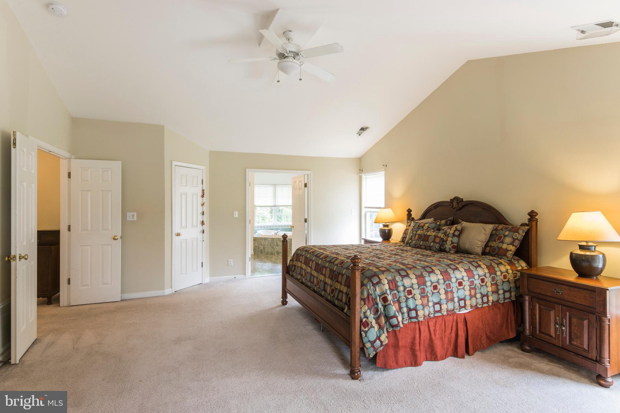 WILLOW CREEK - Residential