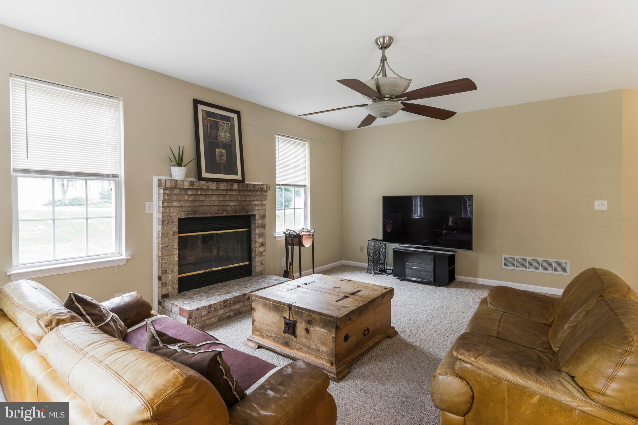 WILLOW CREEK - Residential