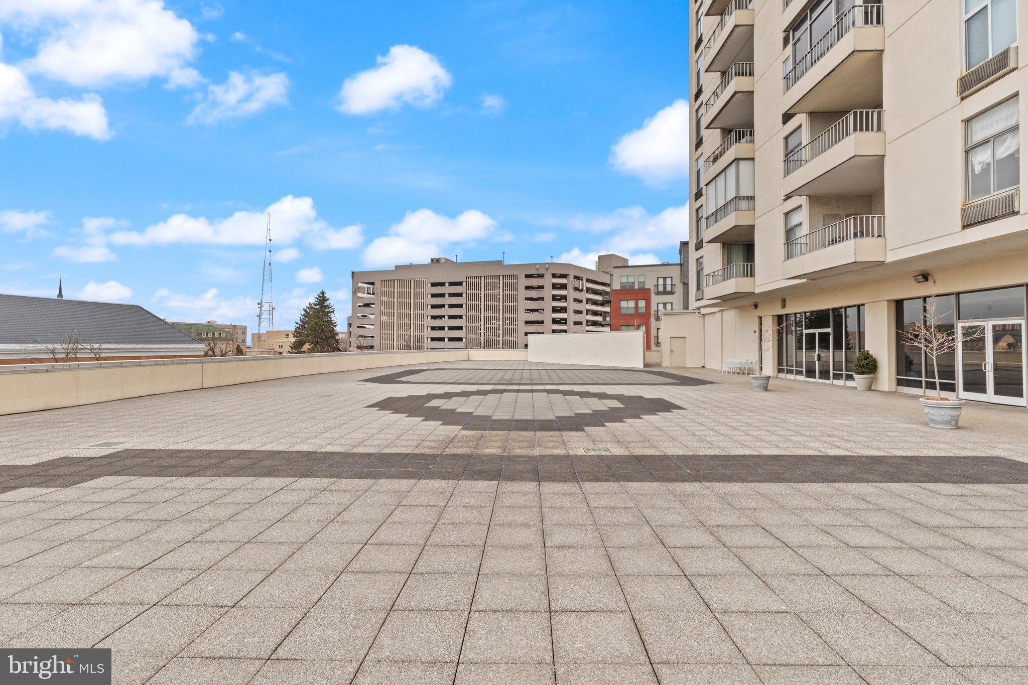 PENTHOUSE CONDOMINIUMS - Residential