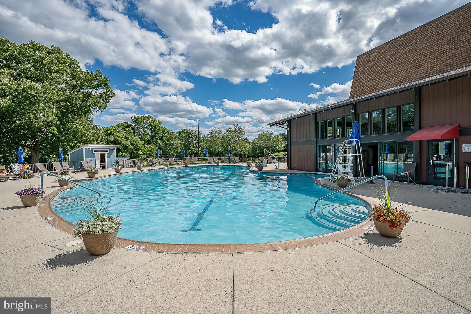 VALLEY FORGE TOWER - Residential