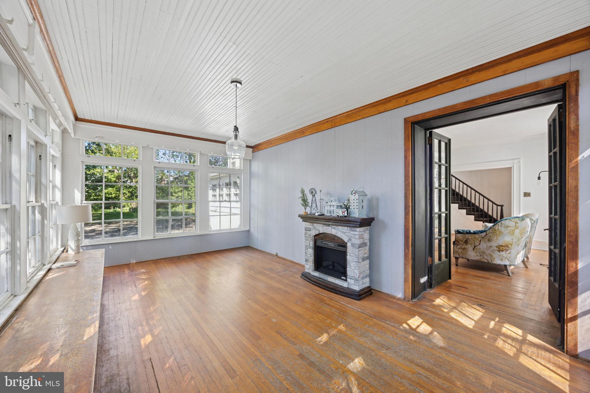 PARKSIDE - Residential