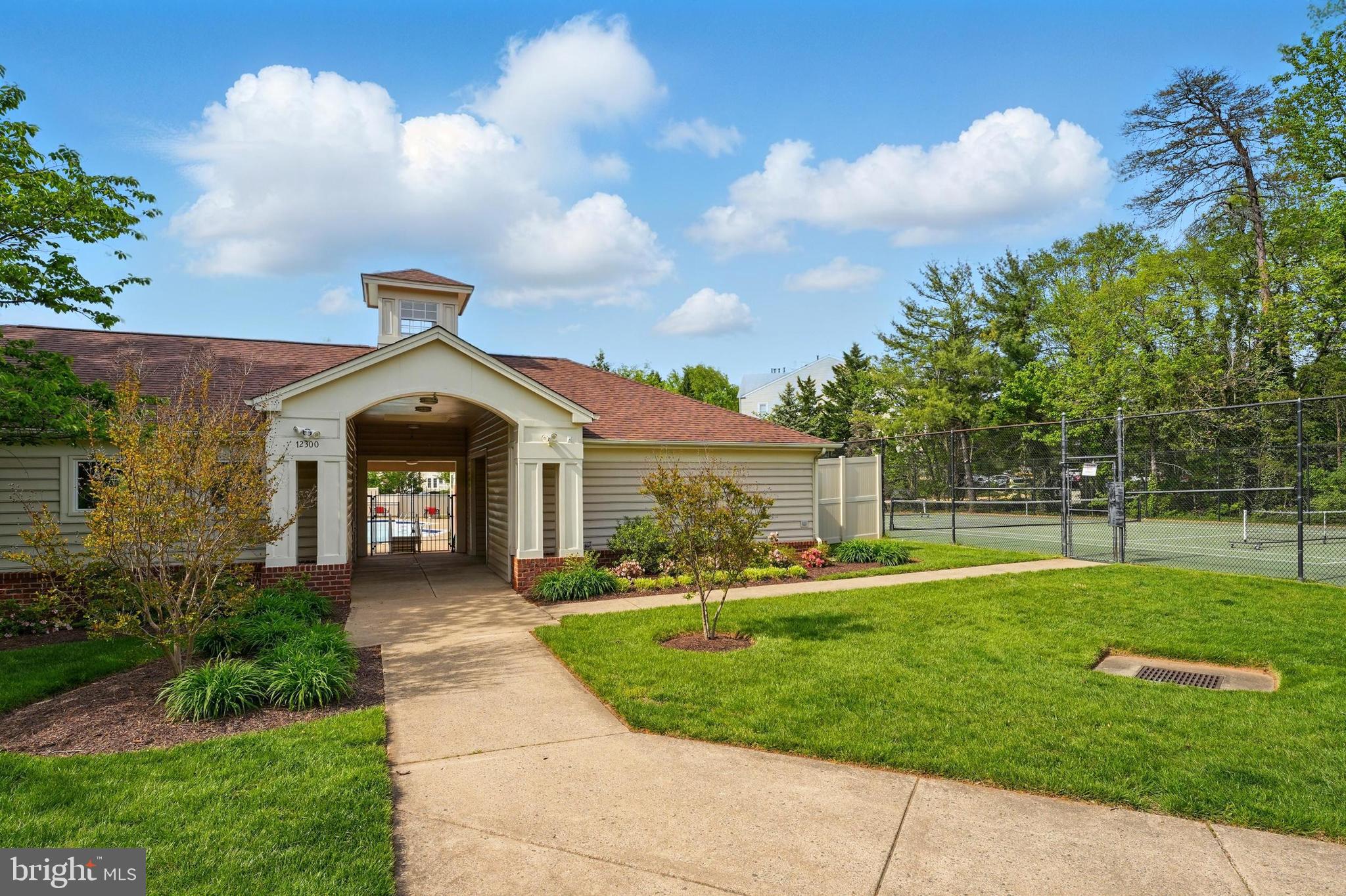 CEDAR LAKES - Residential