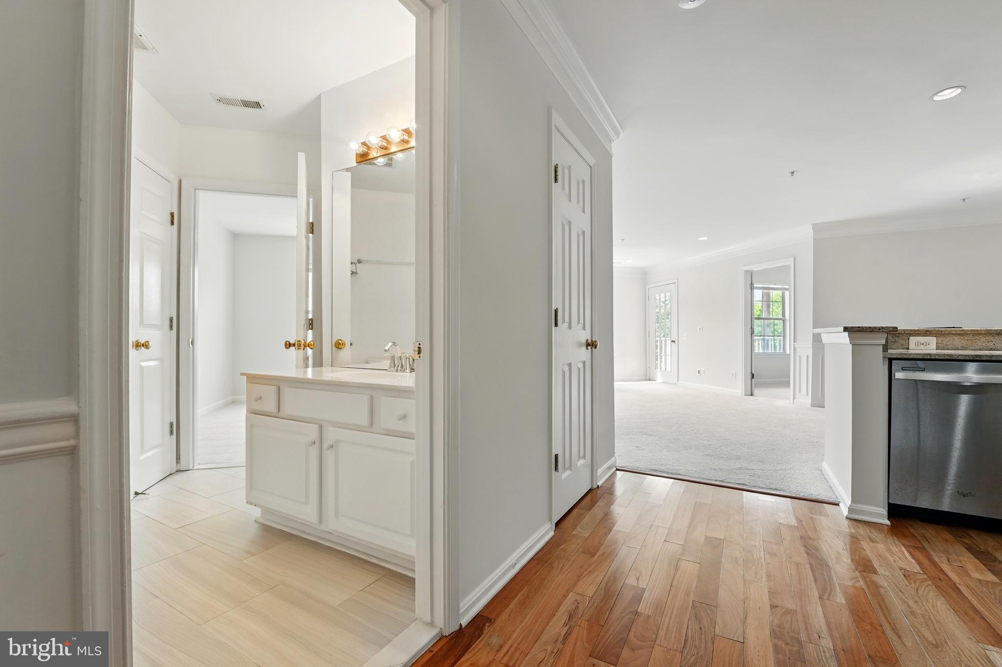 CEDAR LAKES - Residential