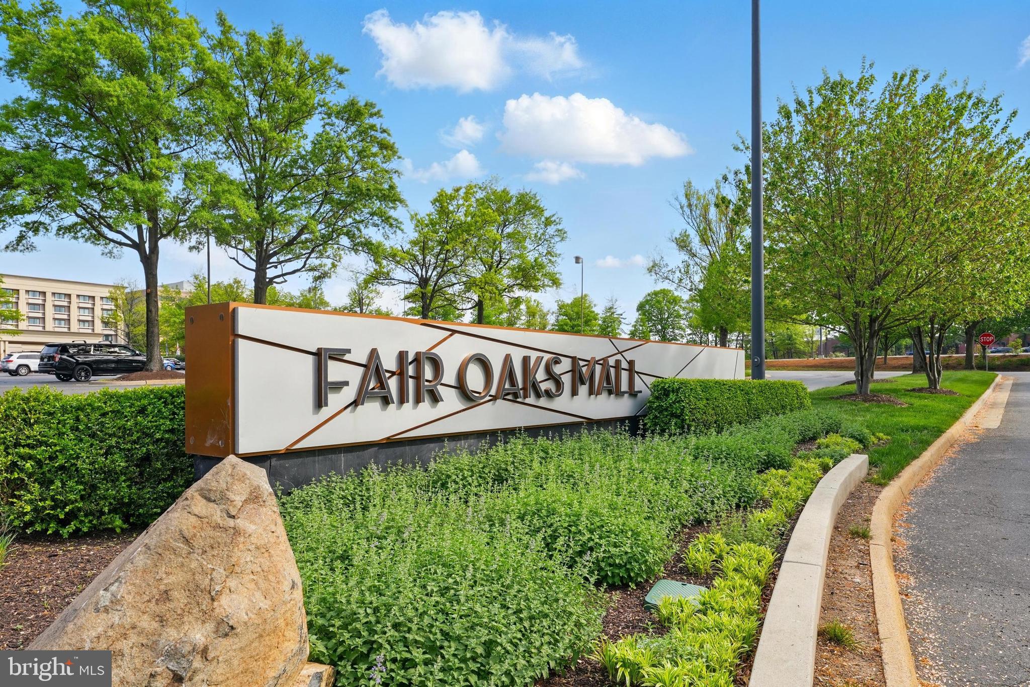 CEDAR LAKES - Residential