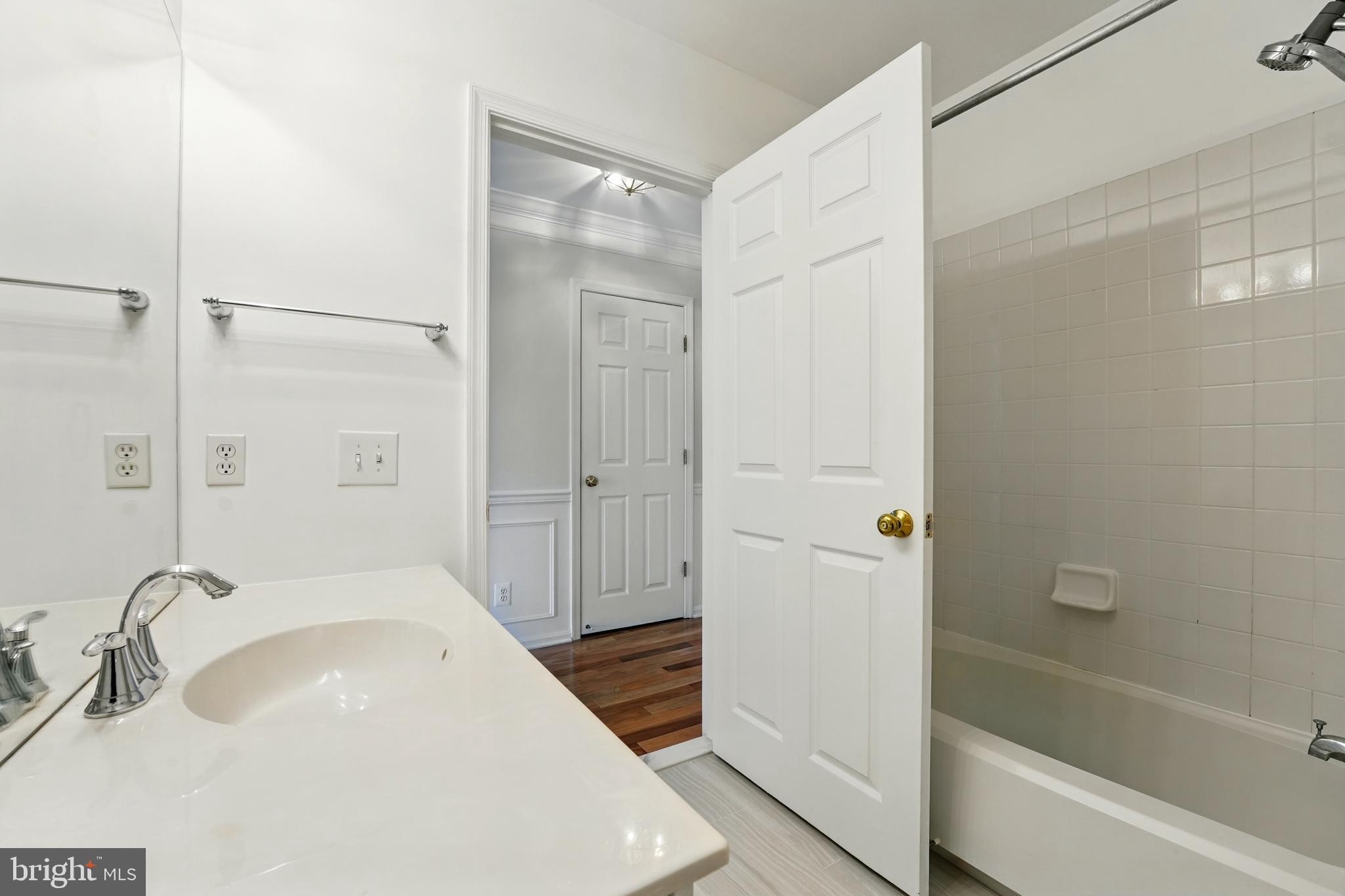 CEDAR LAKES - Residential