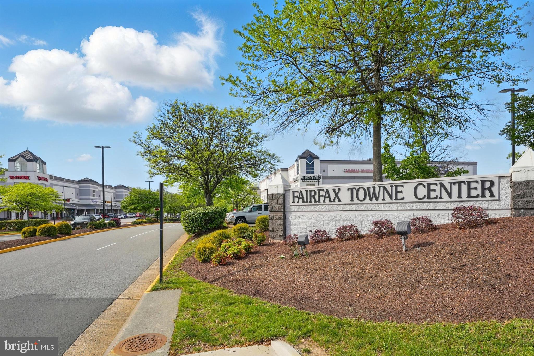 CEDAR LAKES - Residential