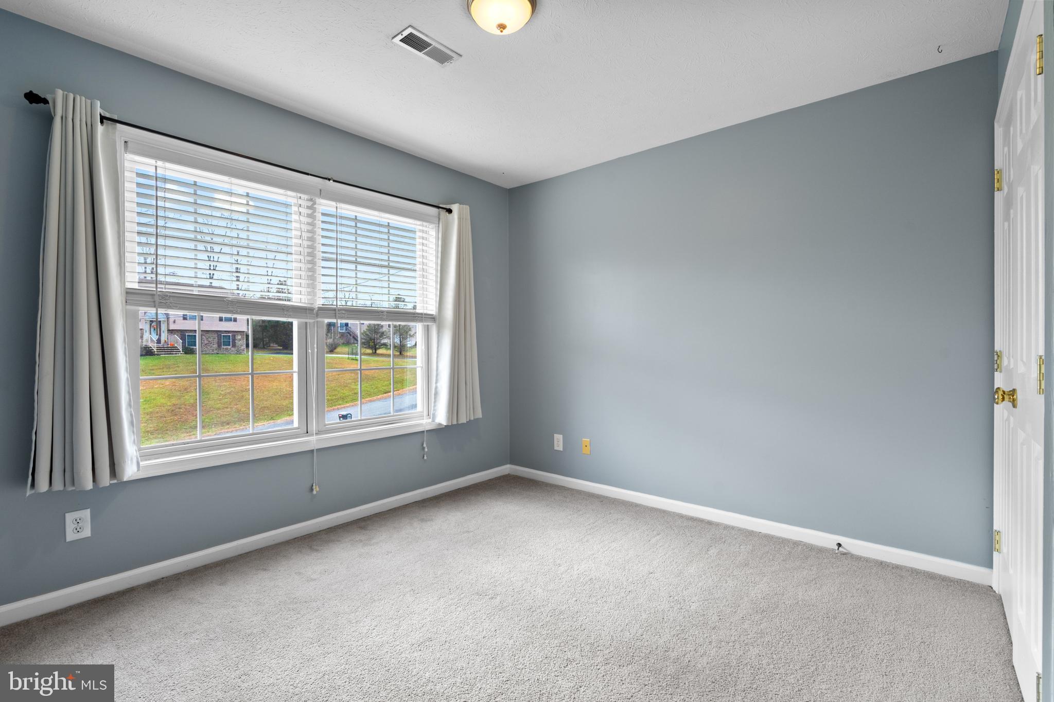 WOODBRIDGE - Residential