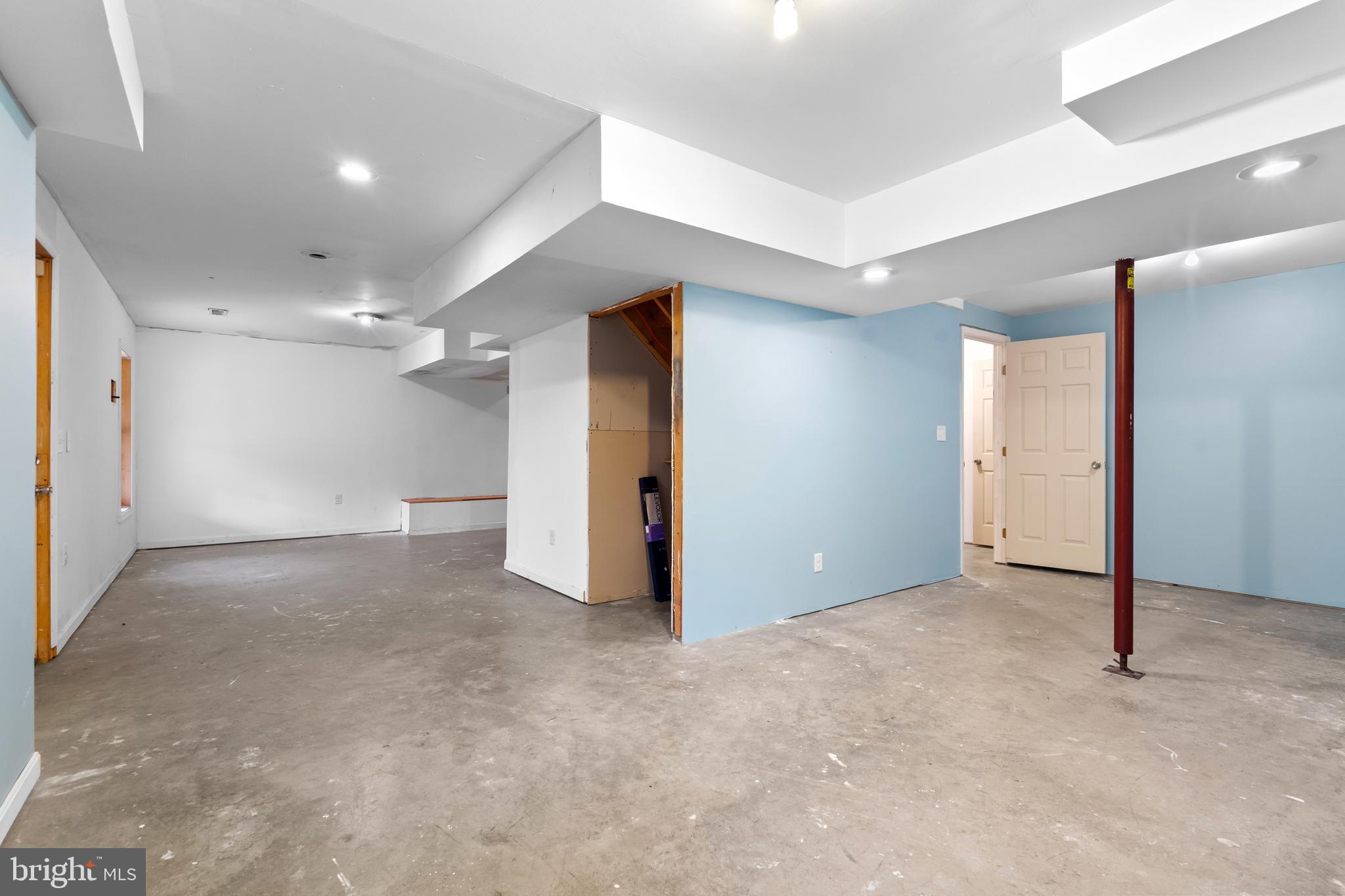 WOODBRIDGE - Residential