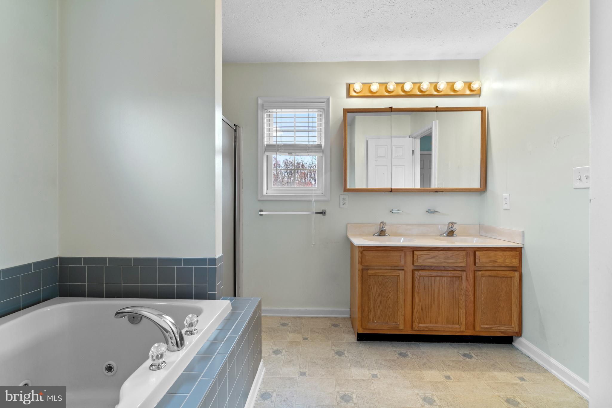 WOODBRIDGE - Residential