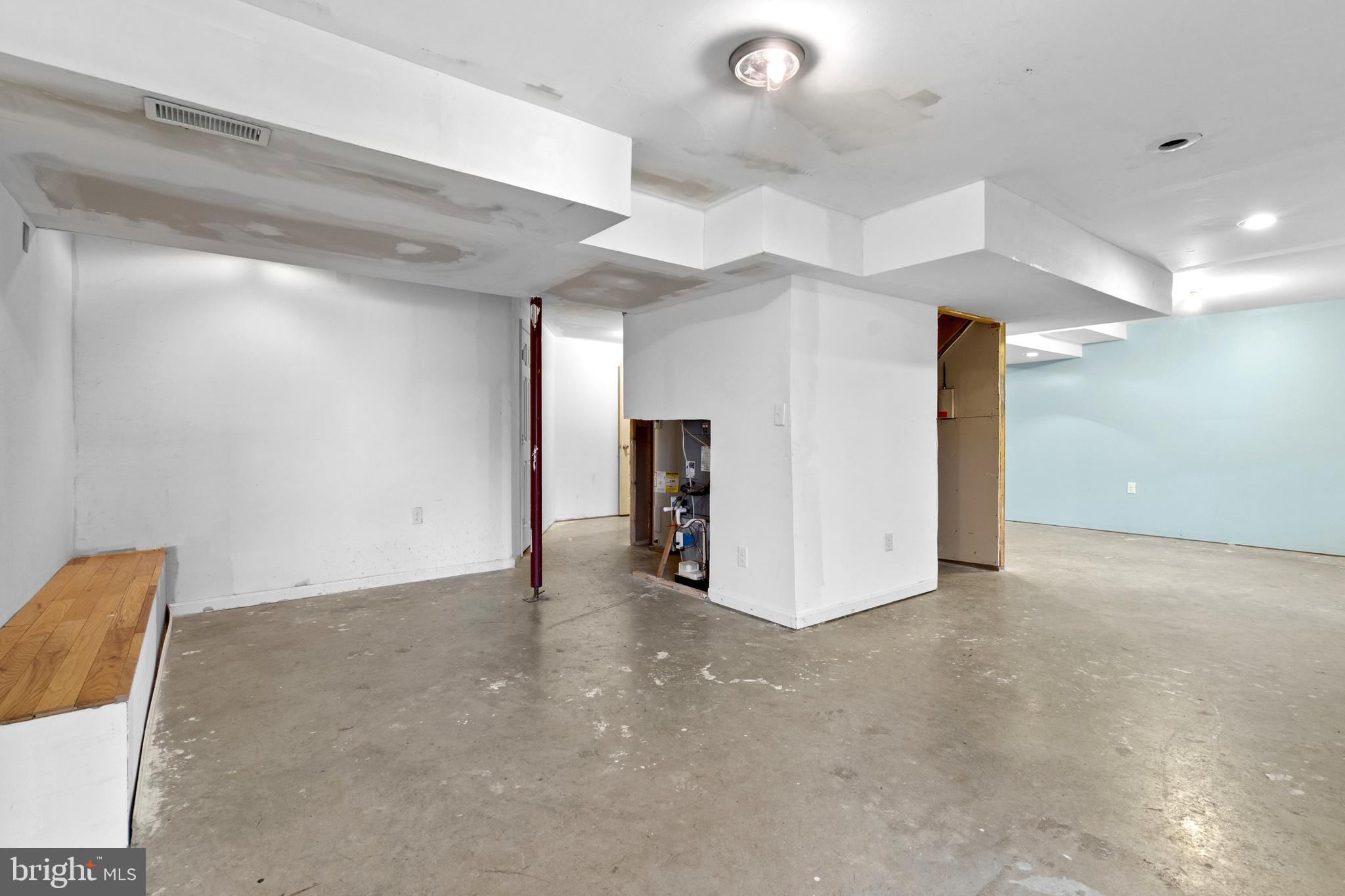 WOODBRIDGE - Residential