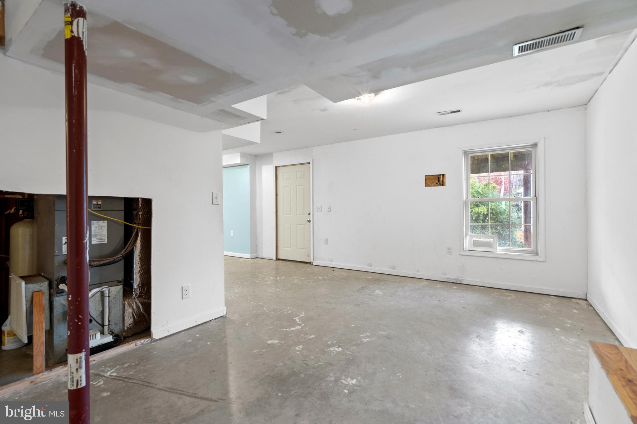 WOODBRIDGE - Residential