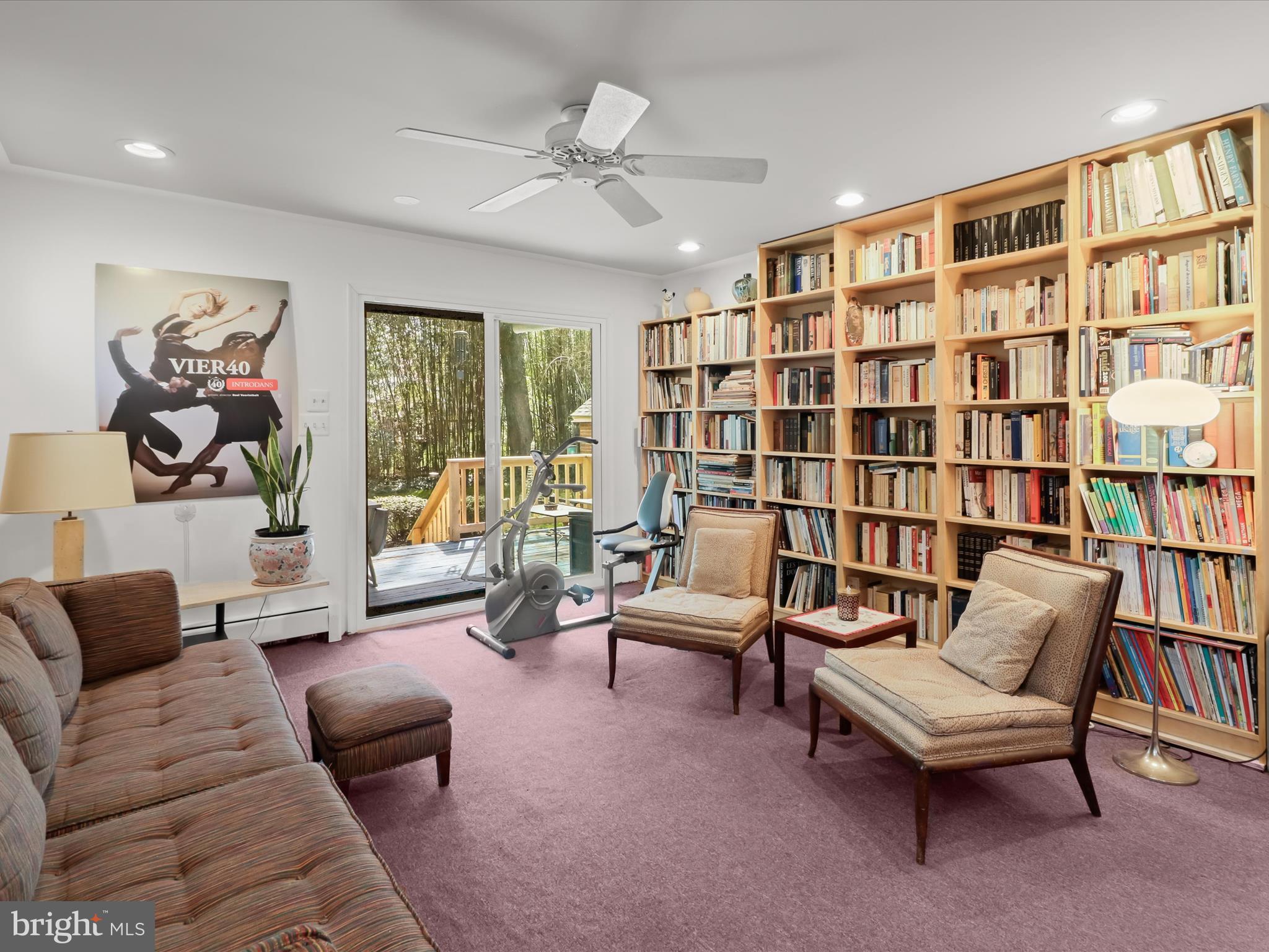 COLLEGE PARK A - Residential