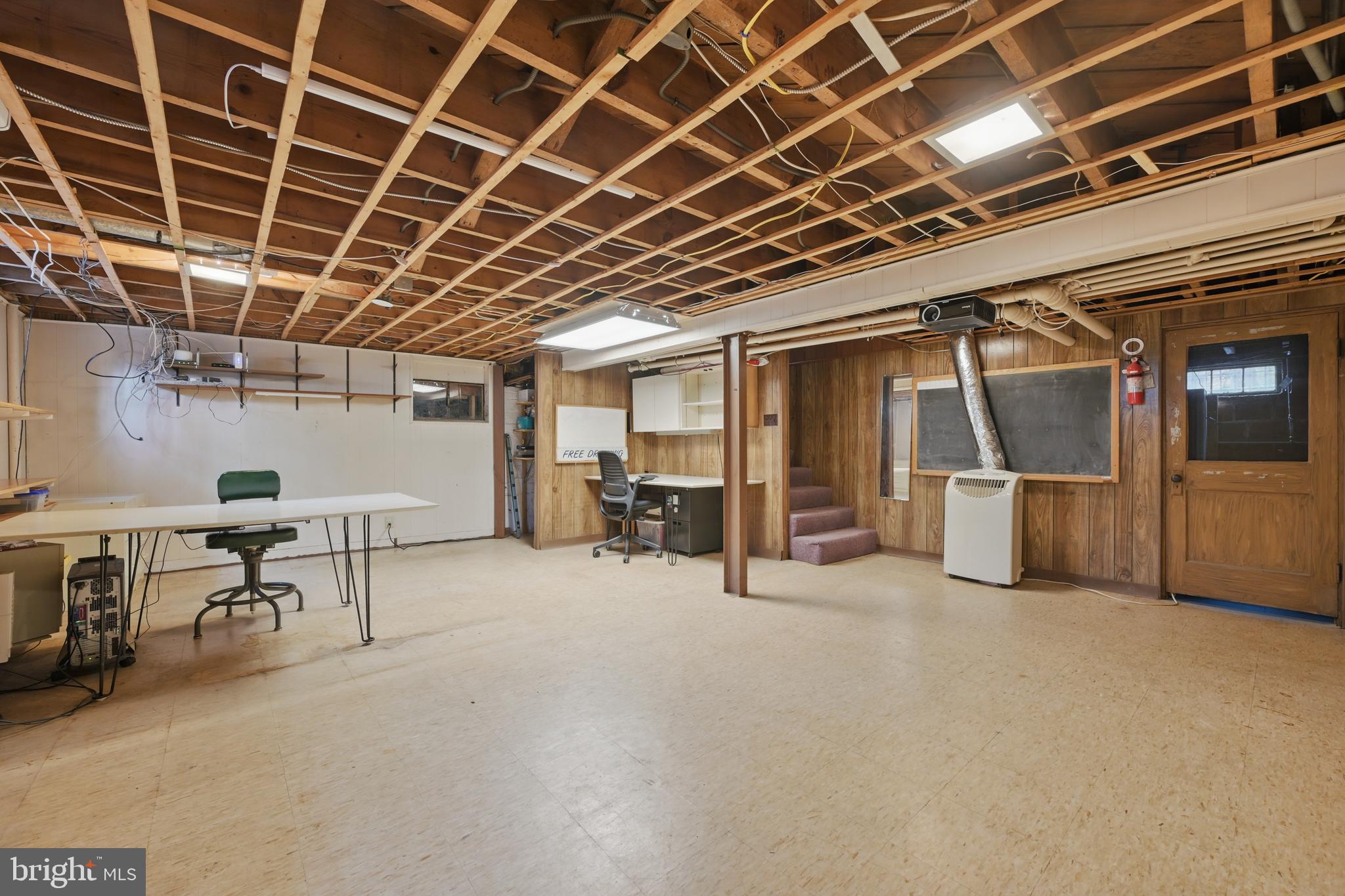 COLLEGE PARK A - Residential