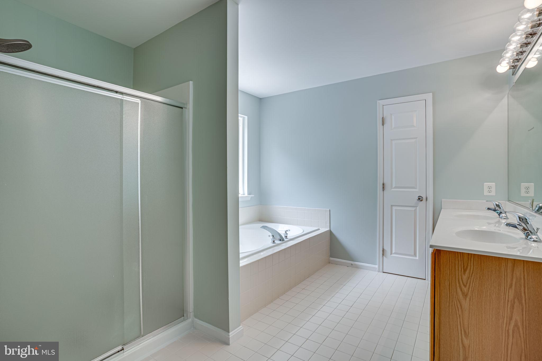 CASTLETON - Residential