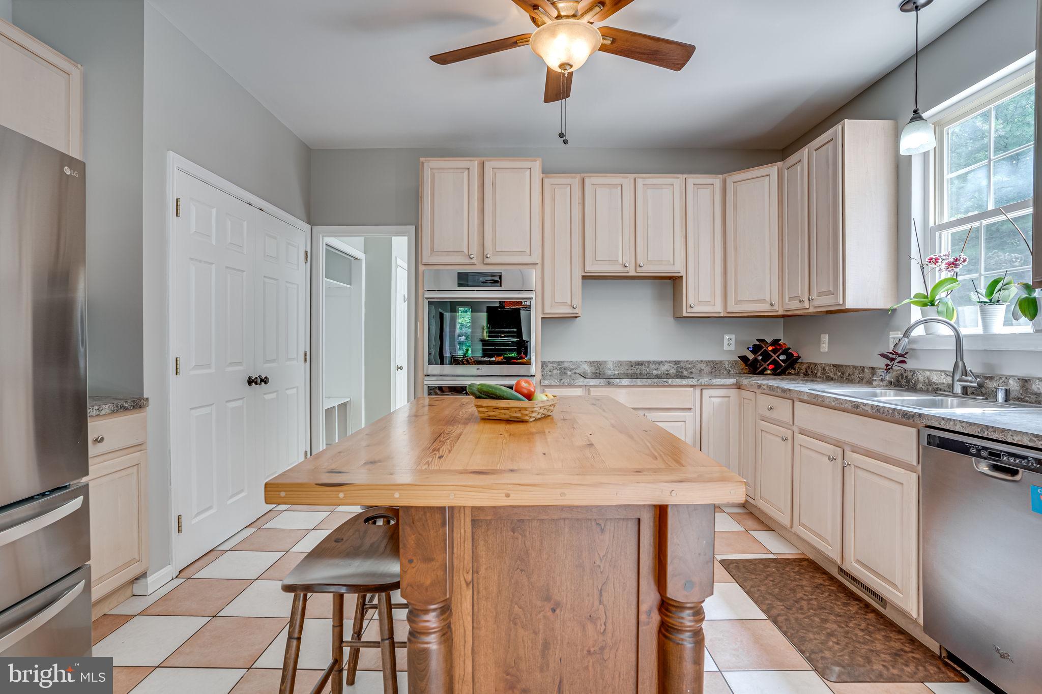 CASTLETON - Residential