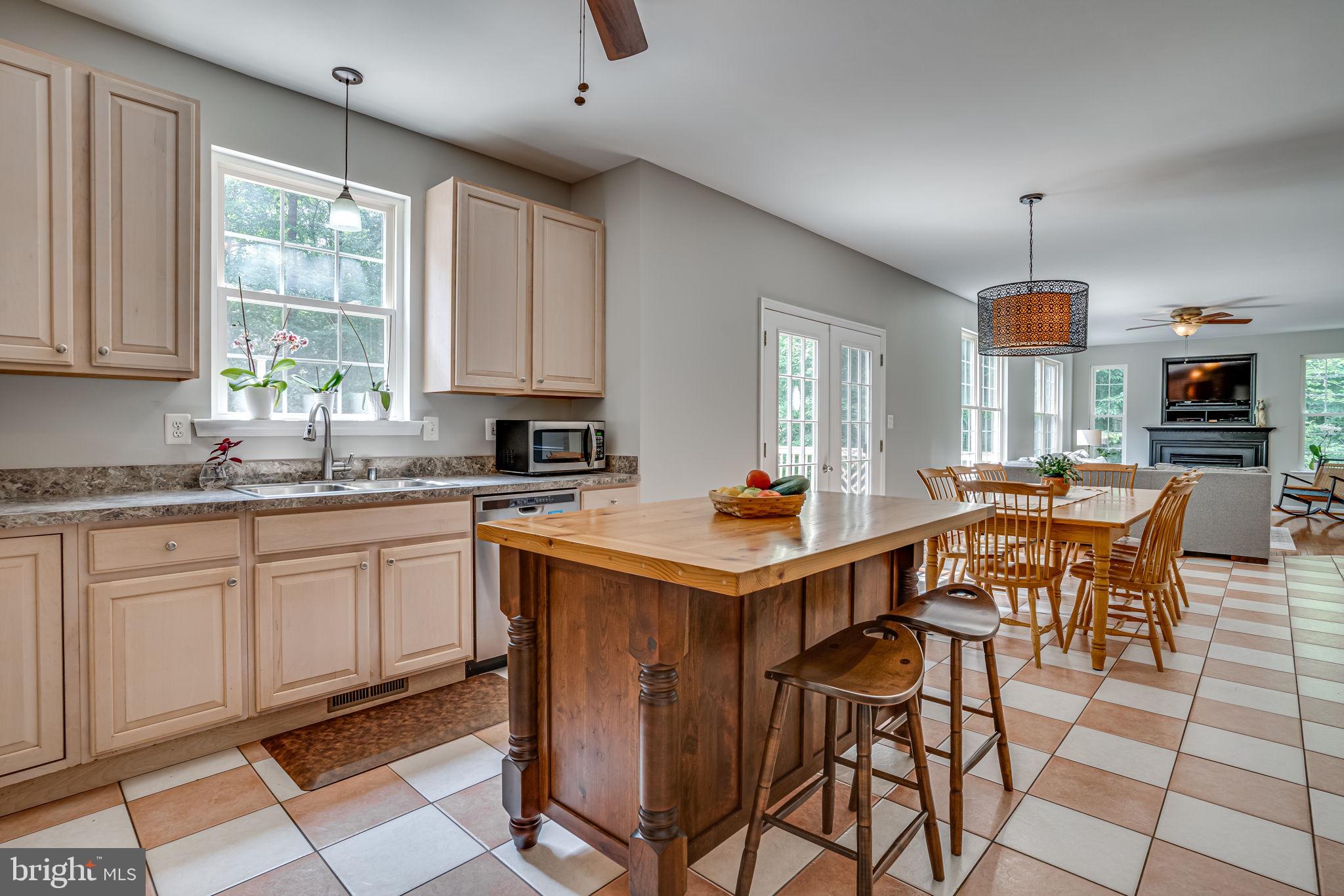 CASTLETON - Residential