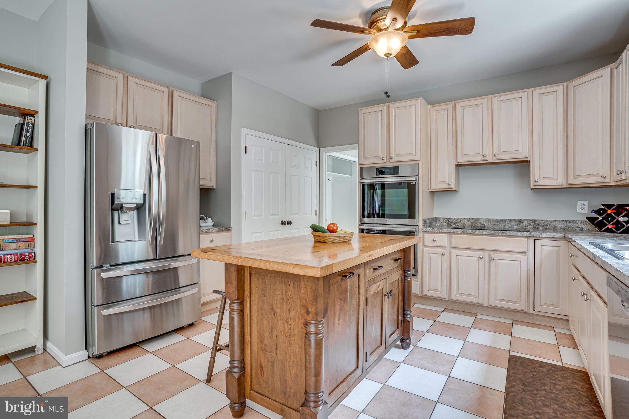 CASTLETON - Residential