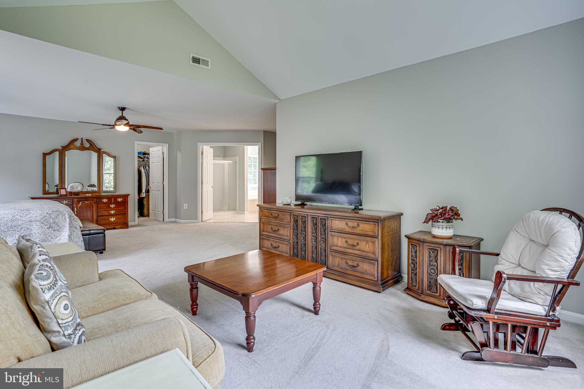 CASTLETON - Residential