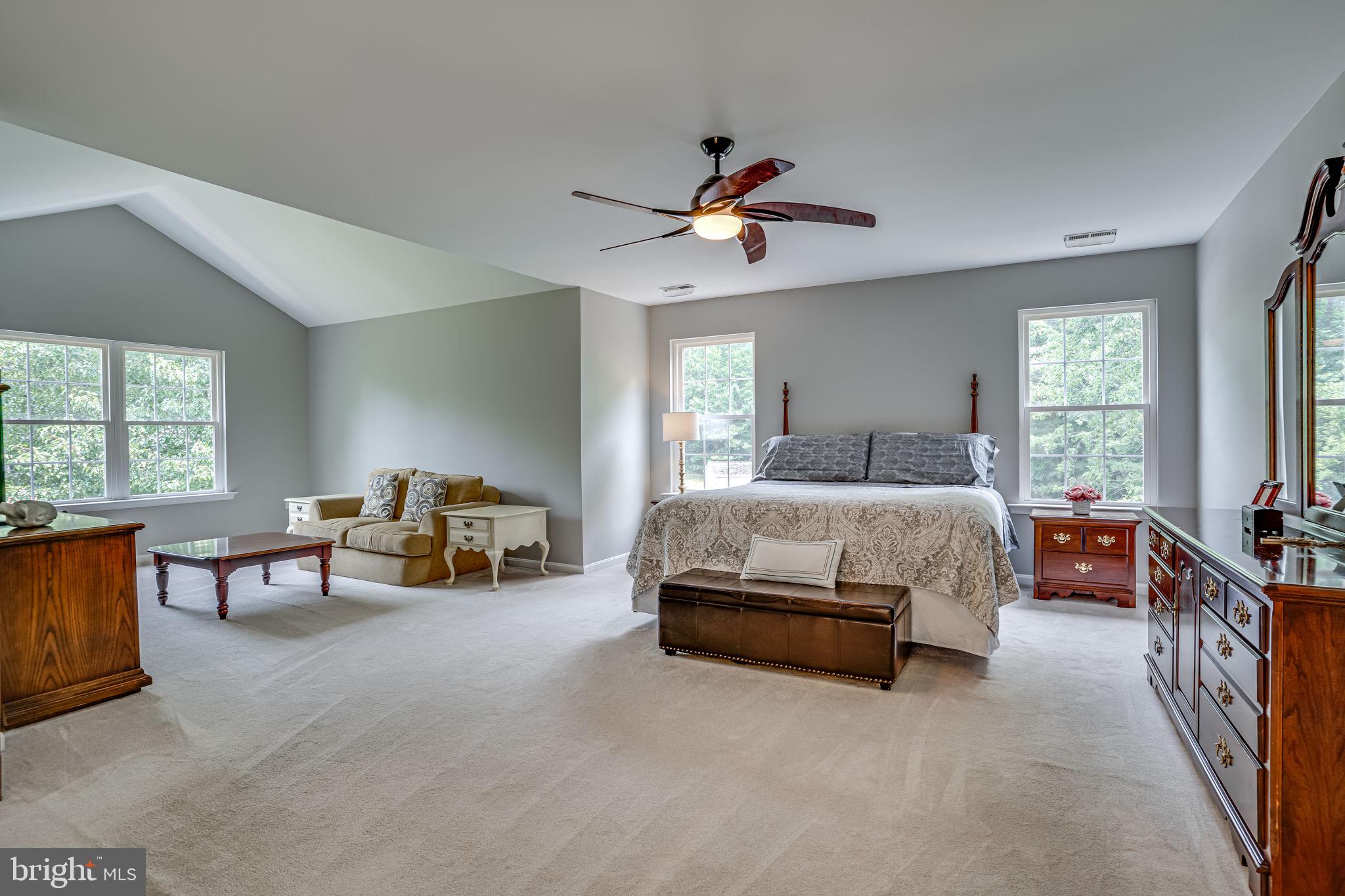 CASTLETON - Residential