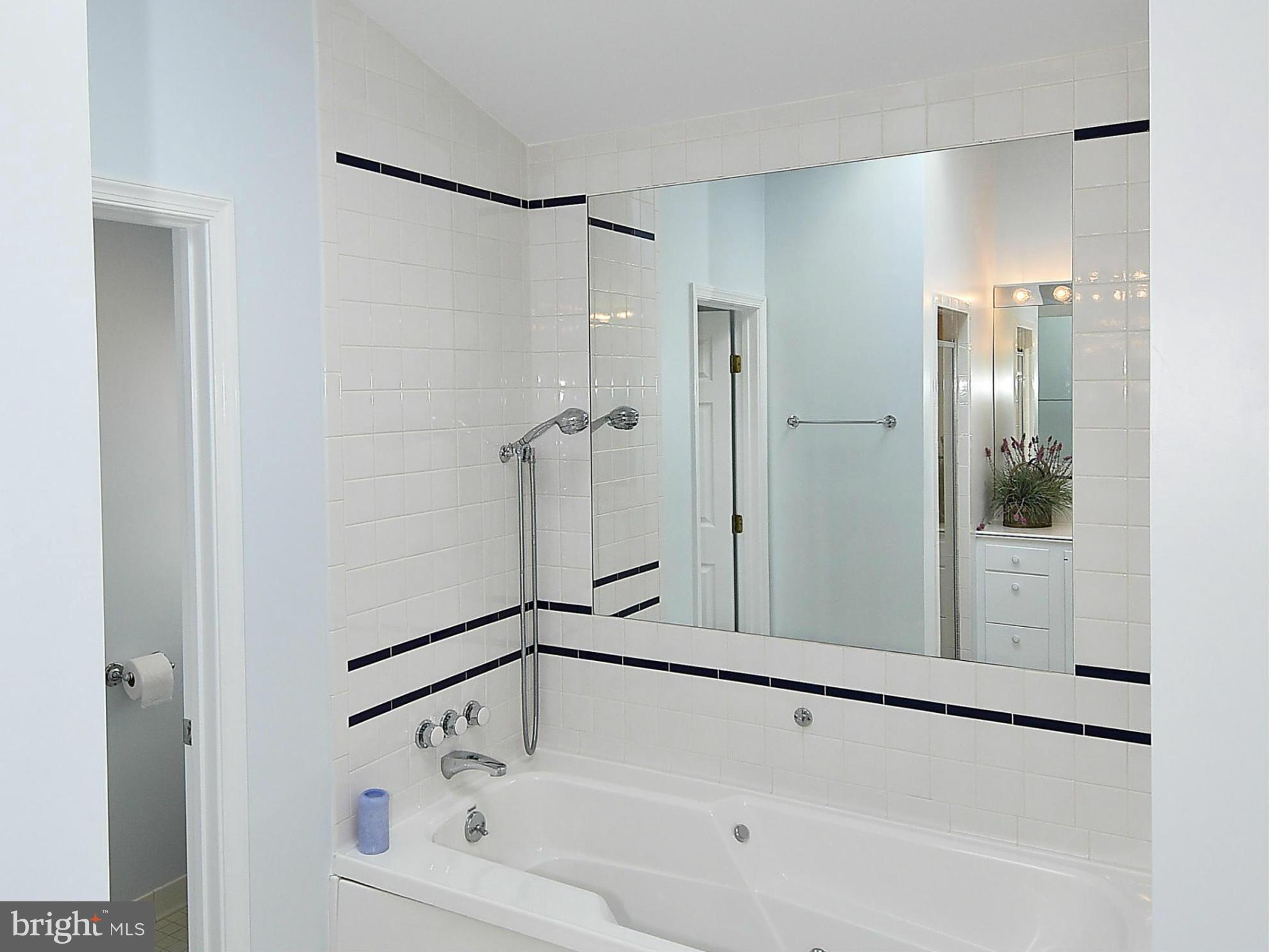 GREENWAY DOWNS - Residential