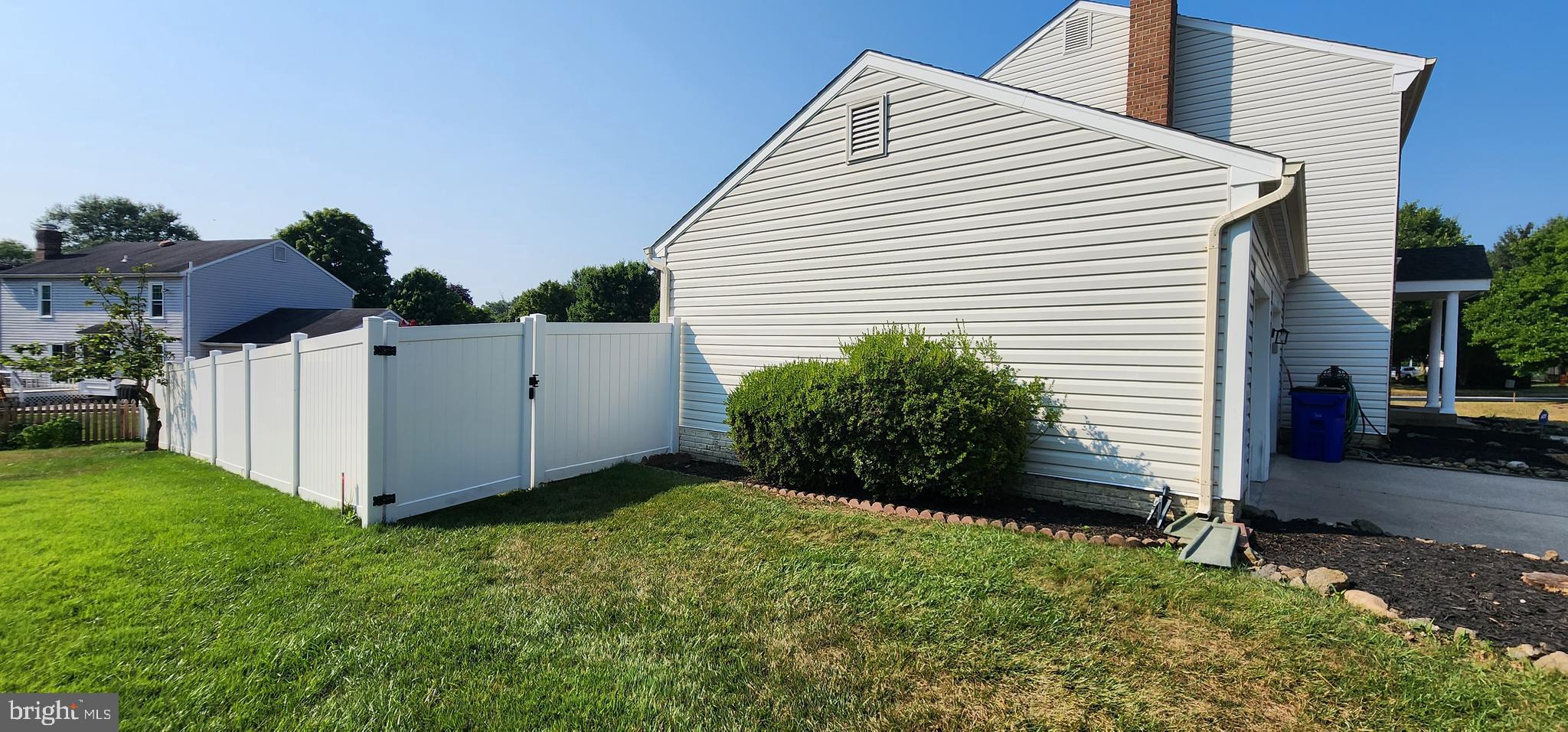 ENCHANTED FOREST ESTATES - Residential Lease