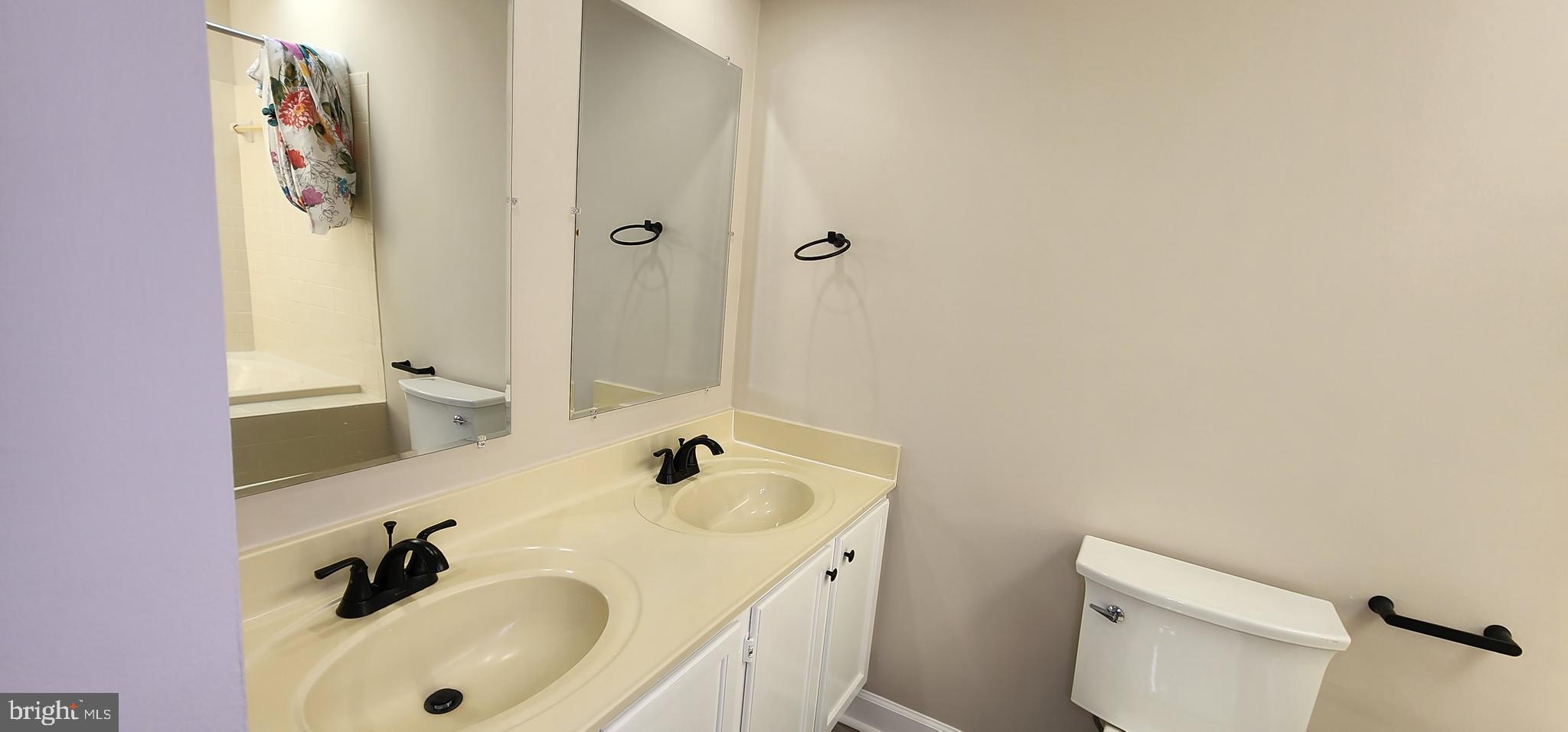 ENCHANTED FOREST ESTATES - Residential Lease