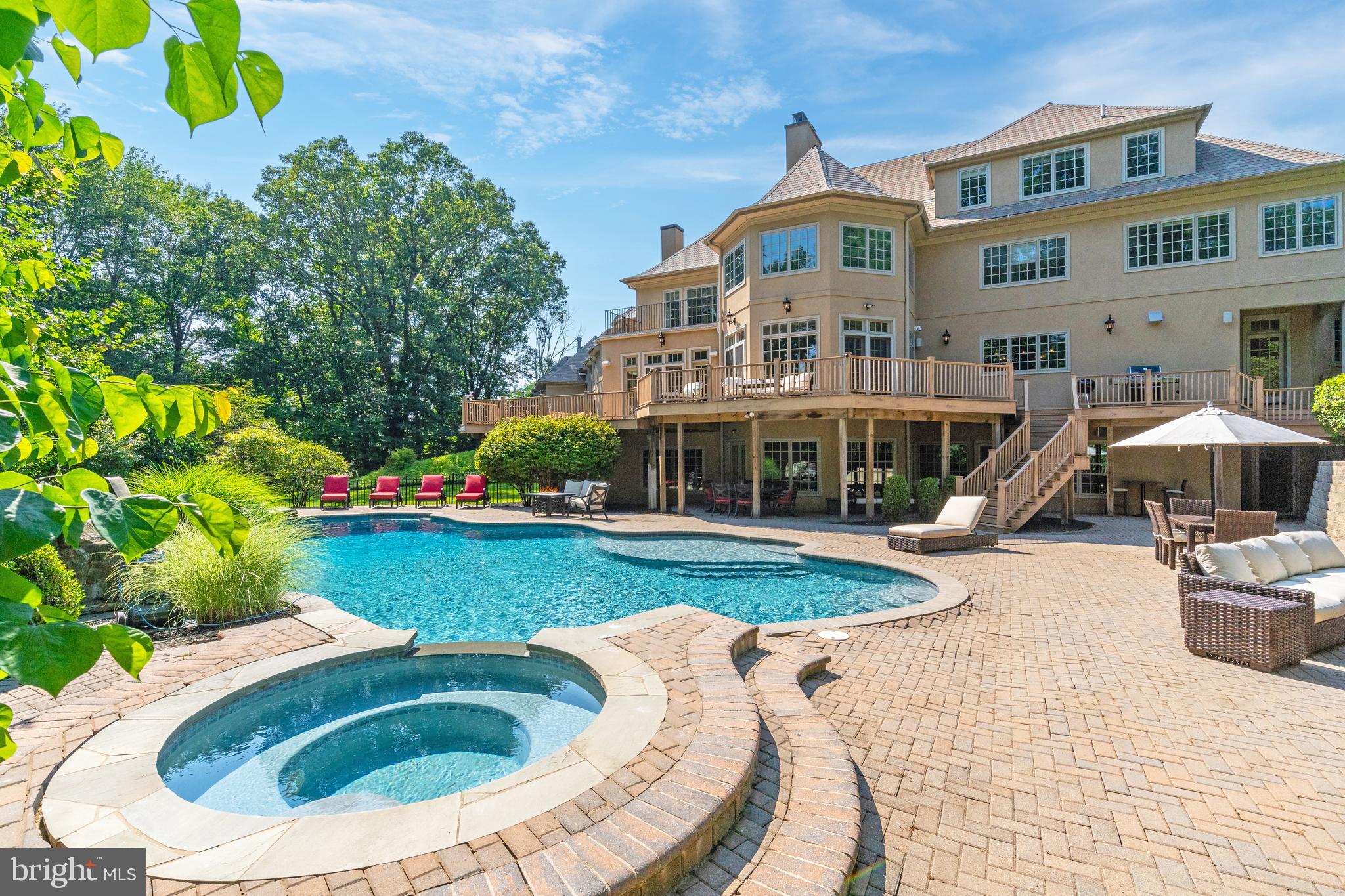 LAFAYETTE HILL - Residential