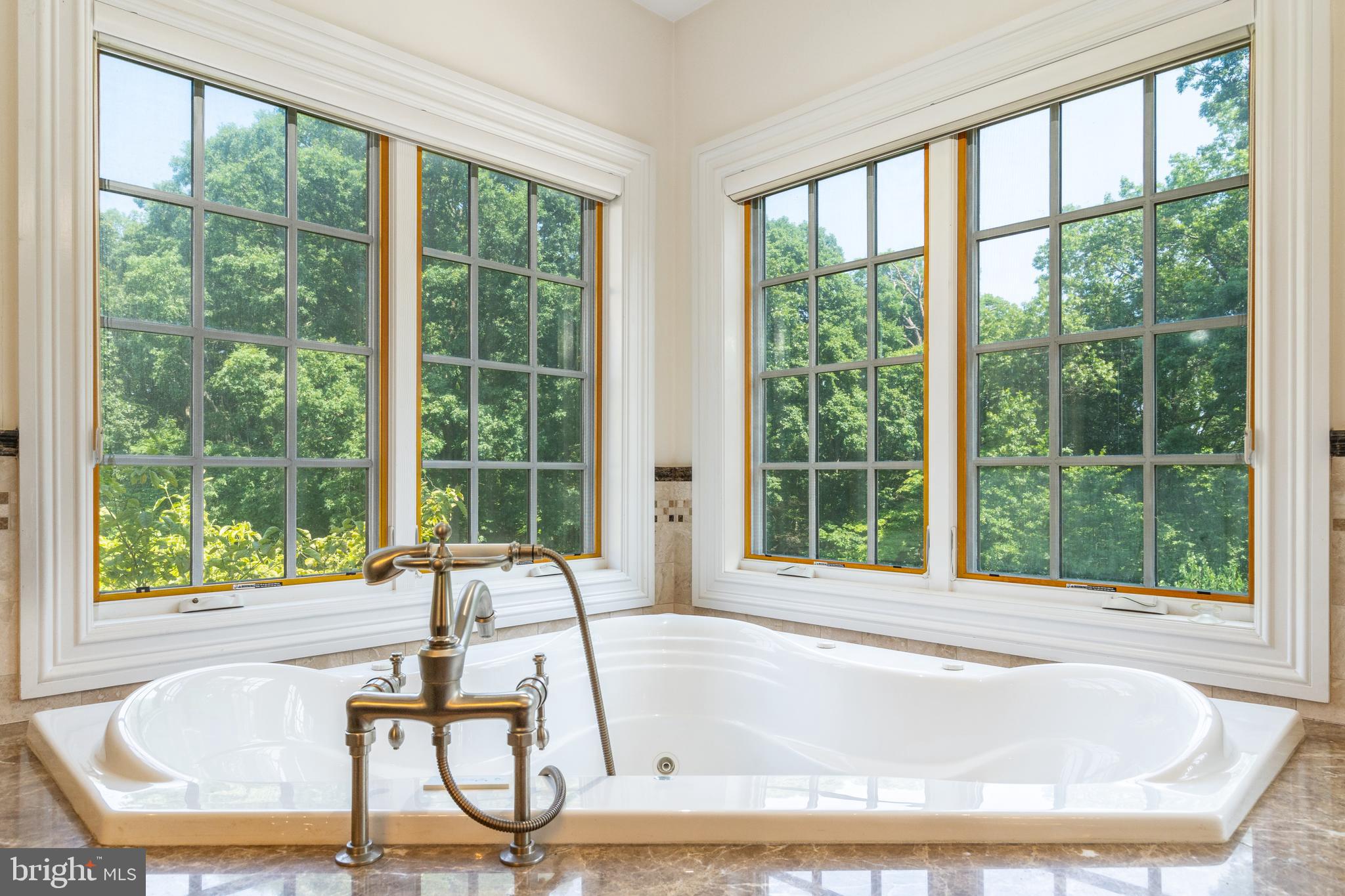 LAFAYETTE HILL - Residential