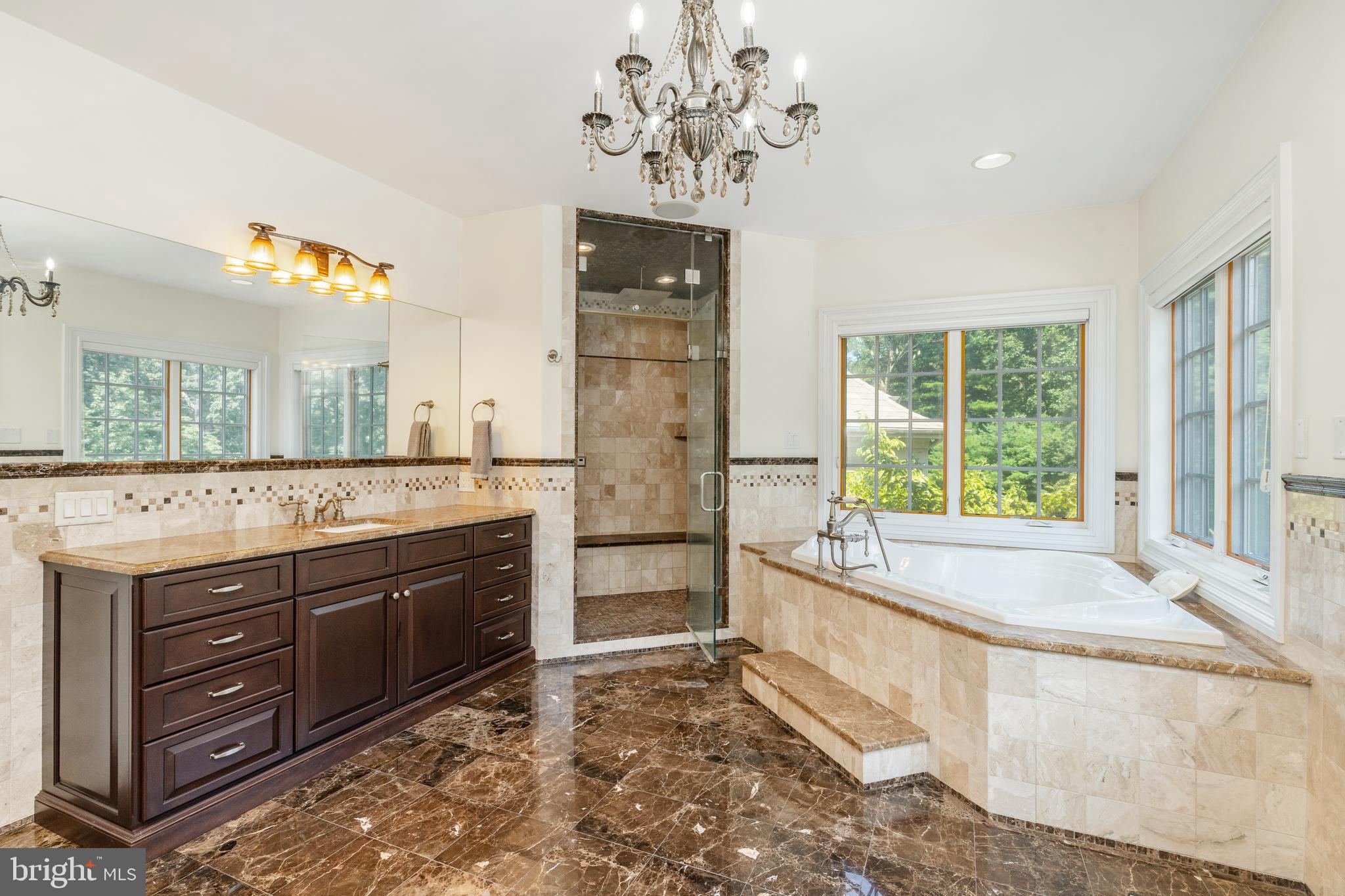 LAFAYETTE HILL - Residential