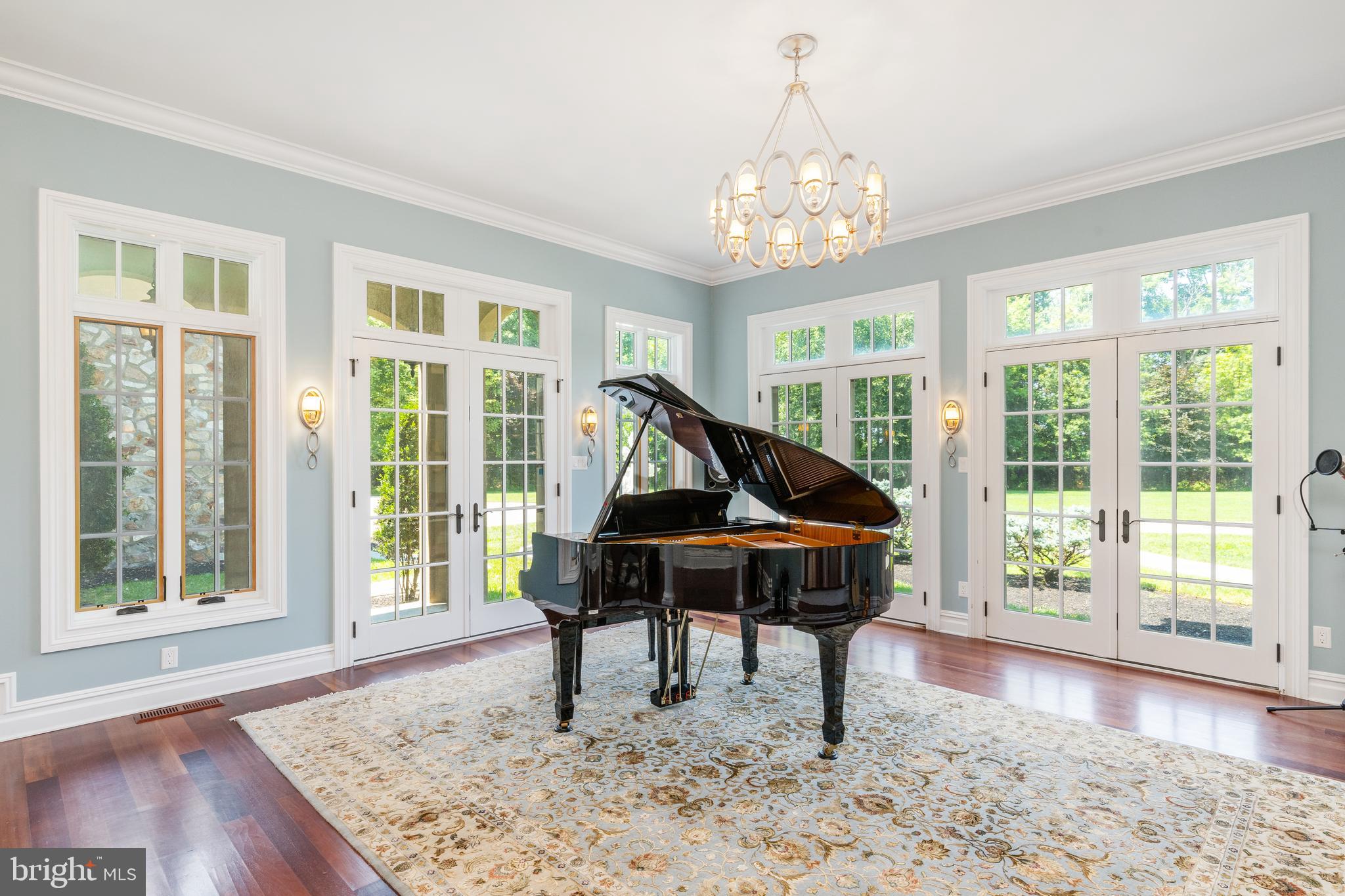 LAFAYETTE HILL - Residential