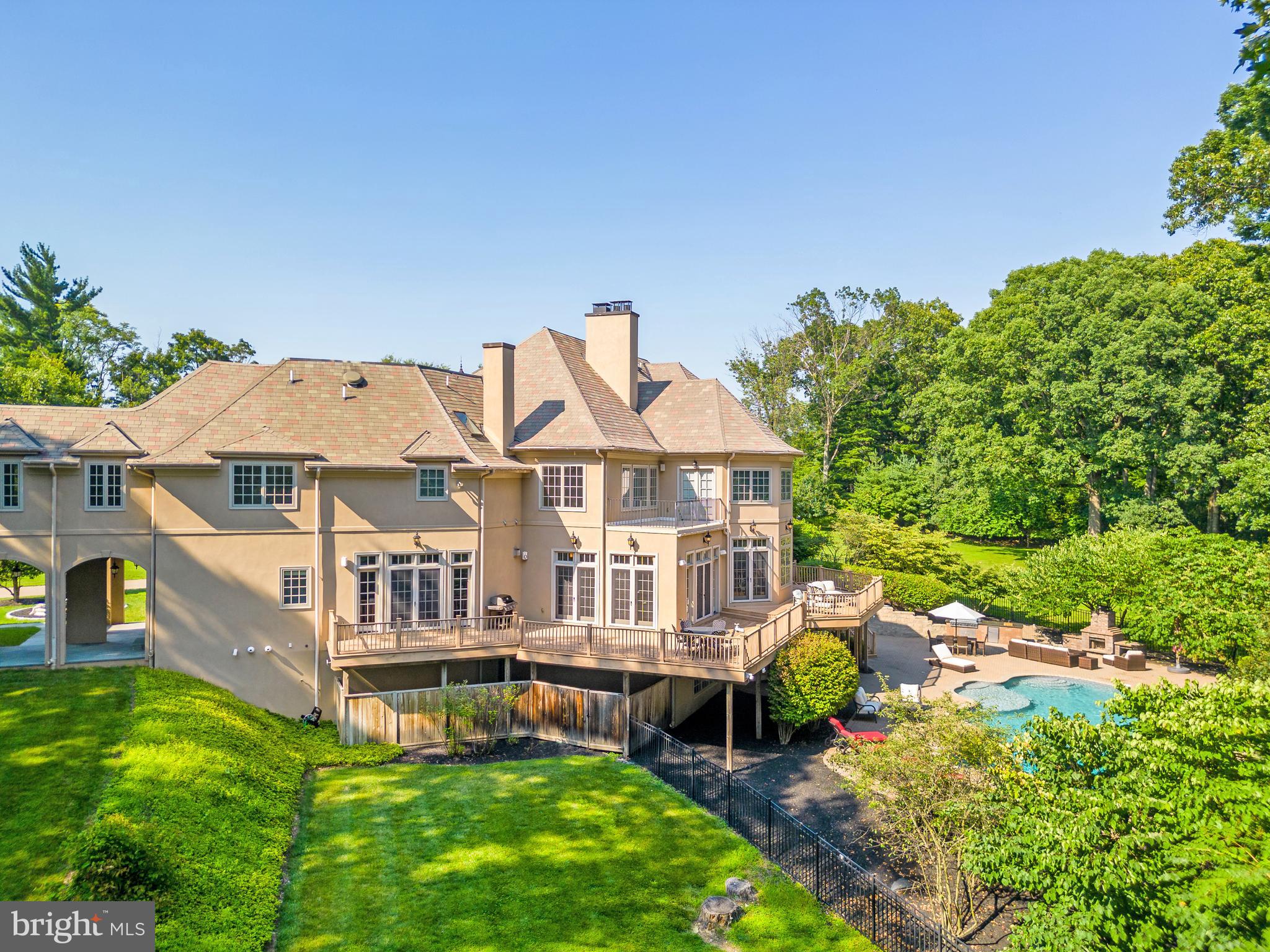 LAFAYETTE HILL - Residential