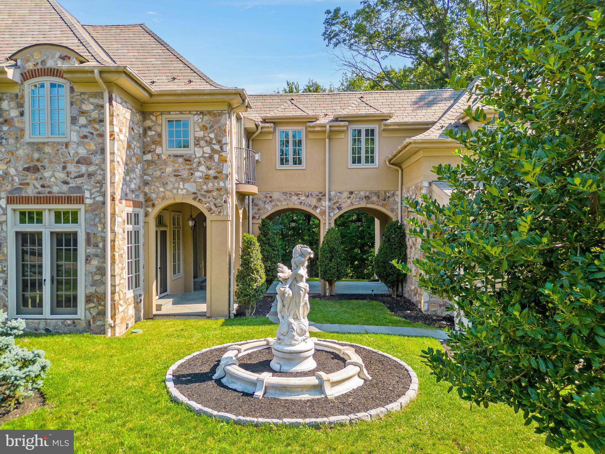 LAFAYETTE HILL - Residential