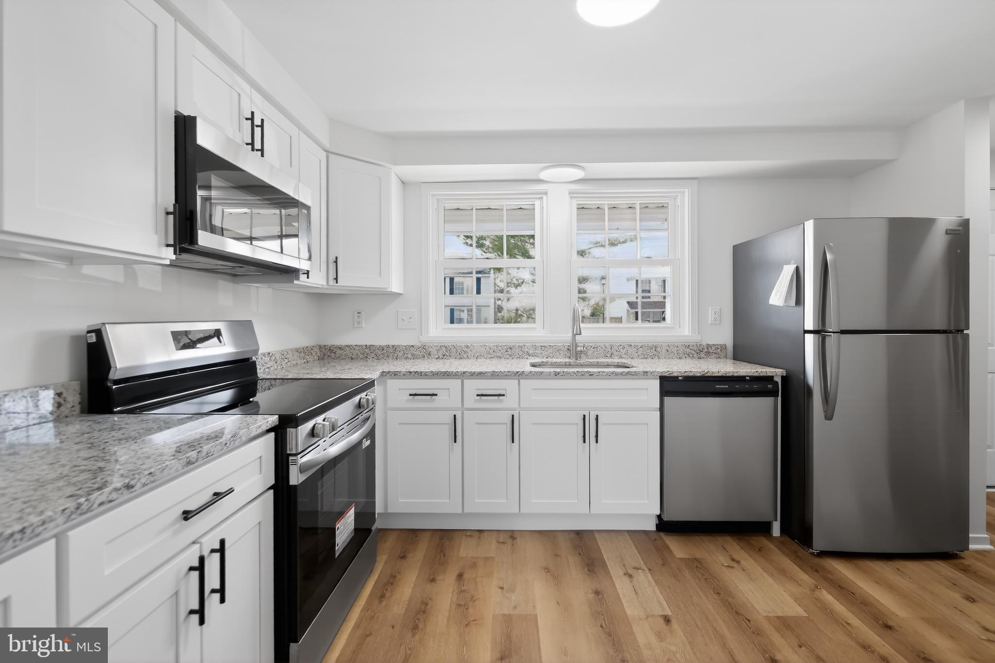 ROLLING MEADOWS - Residential