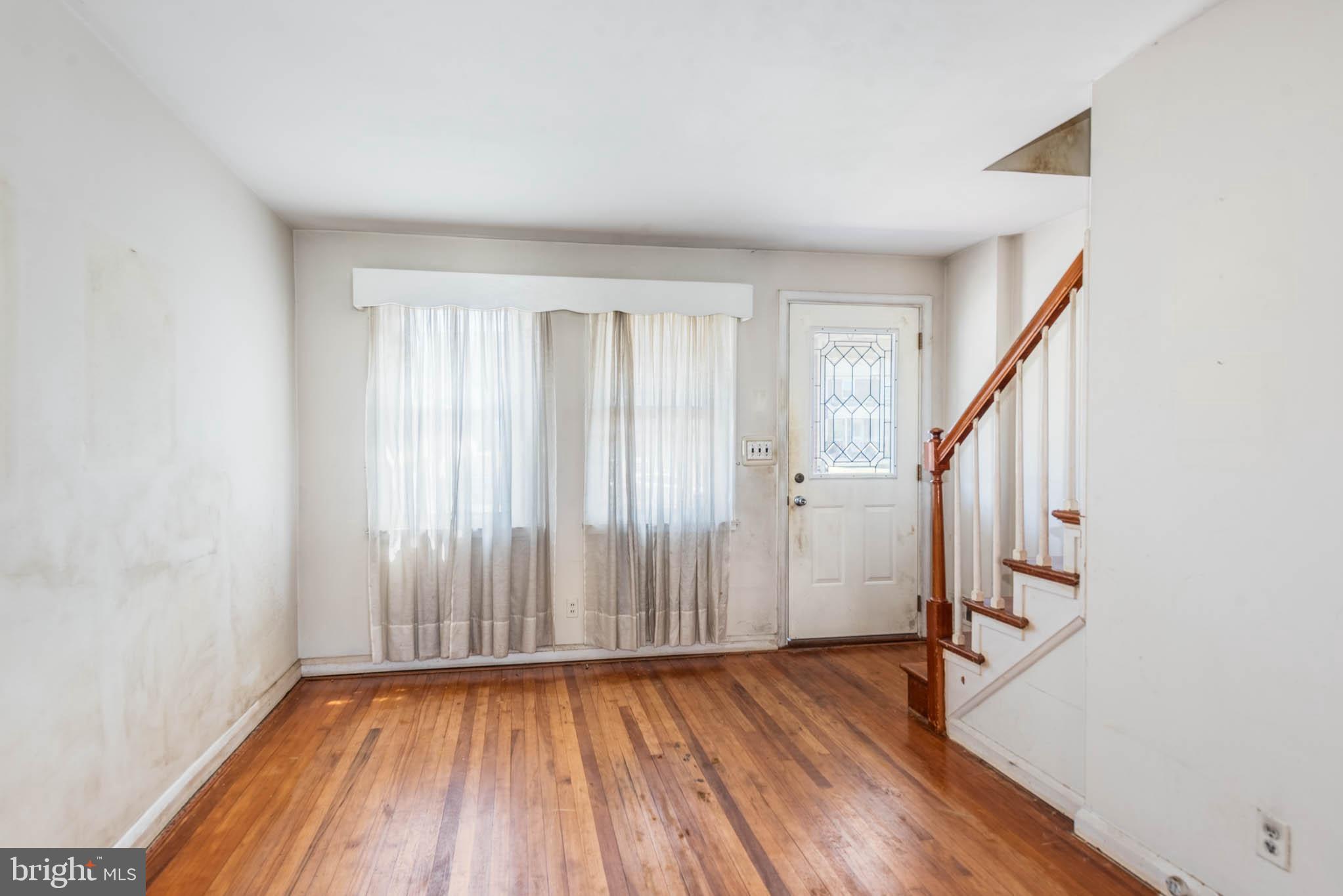 EASTWOOD - Residential