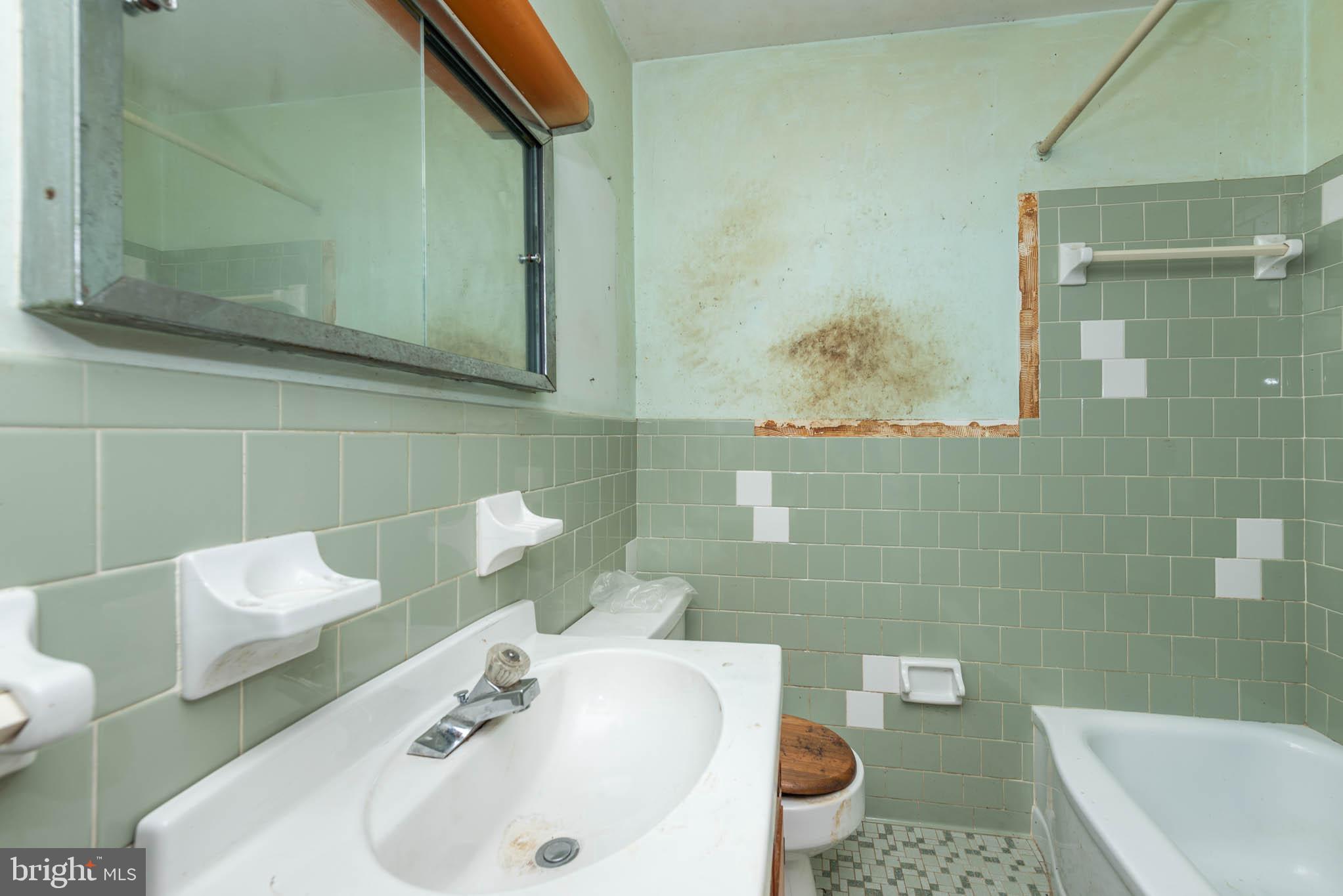 EASTWOOD - Residential