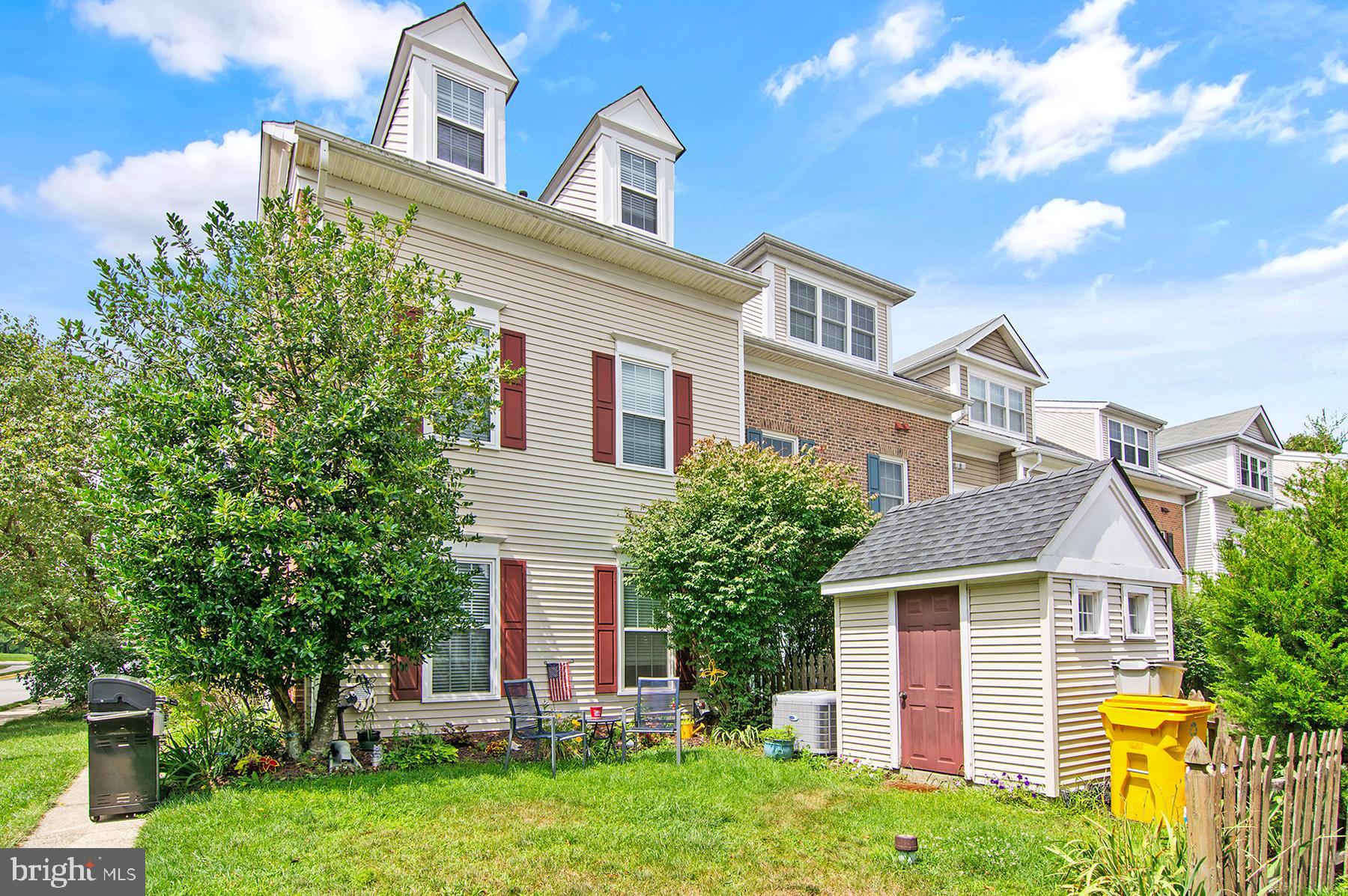 VINEYARDS AT PINEY ORCHARD - Residential